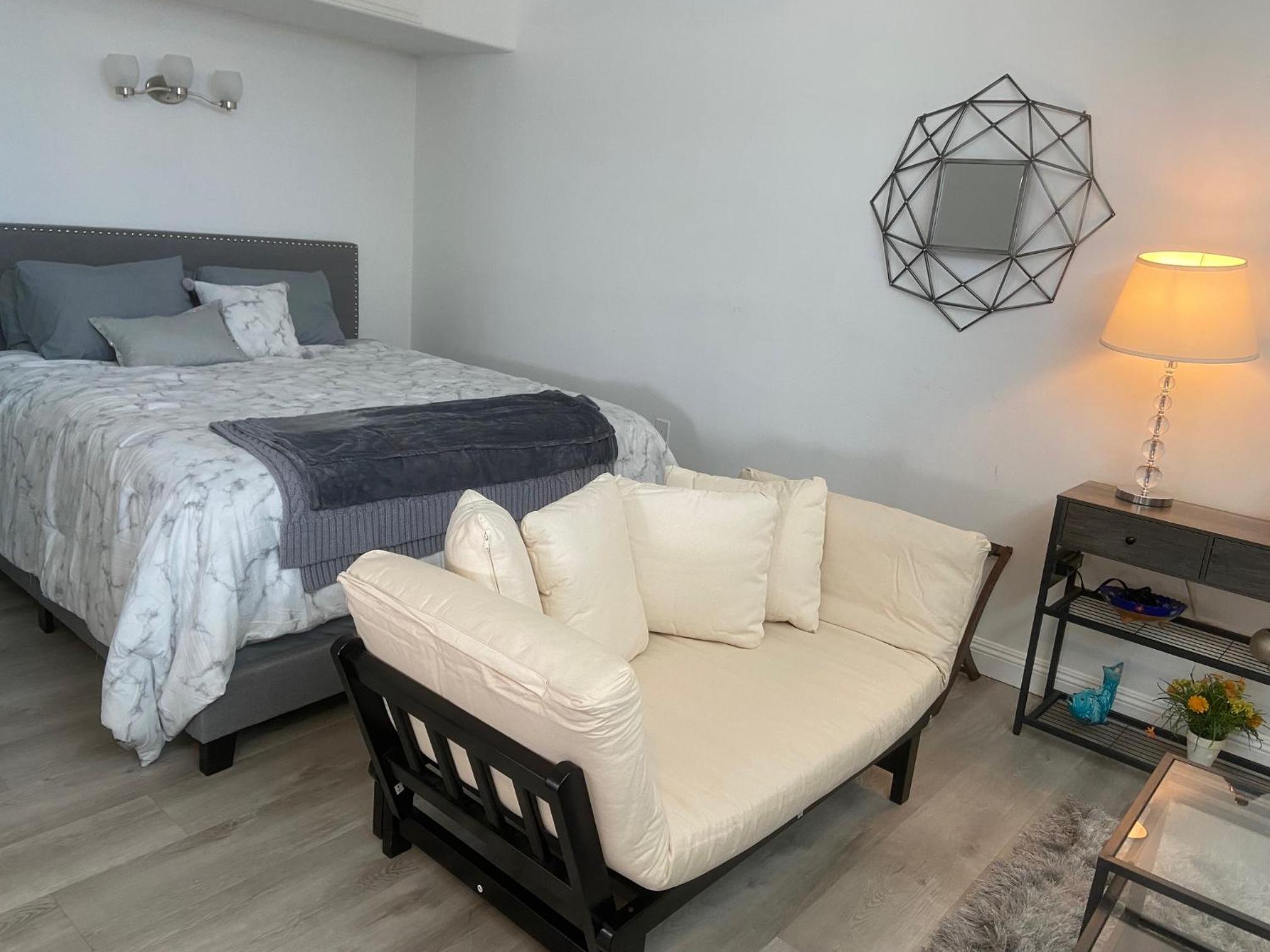 Sweet Dreams B&B LA