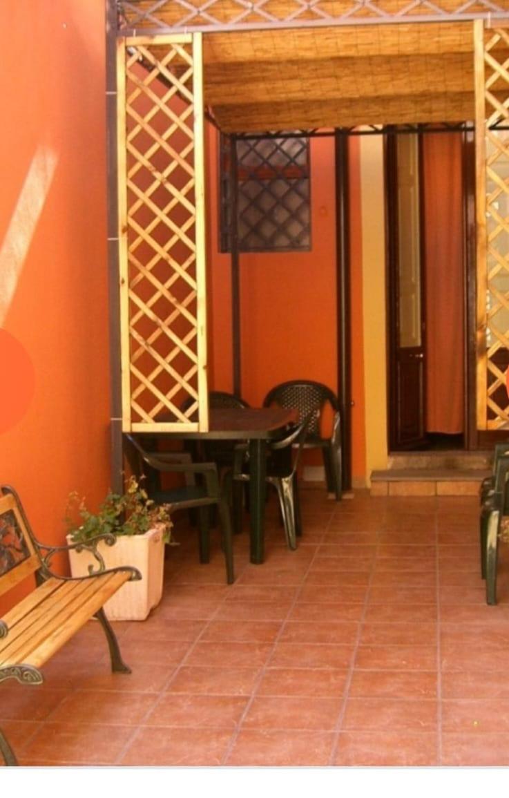 Casa sotto l'Etna