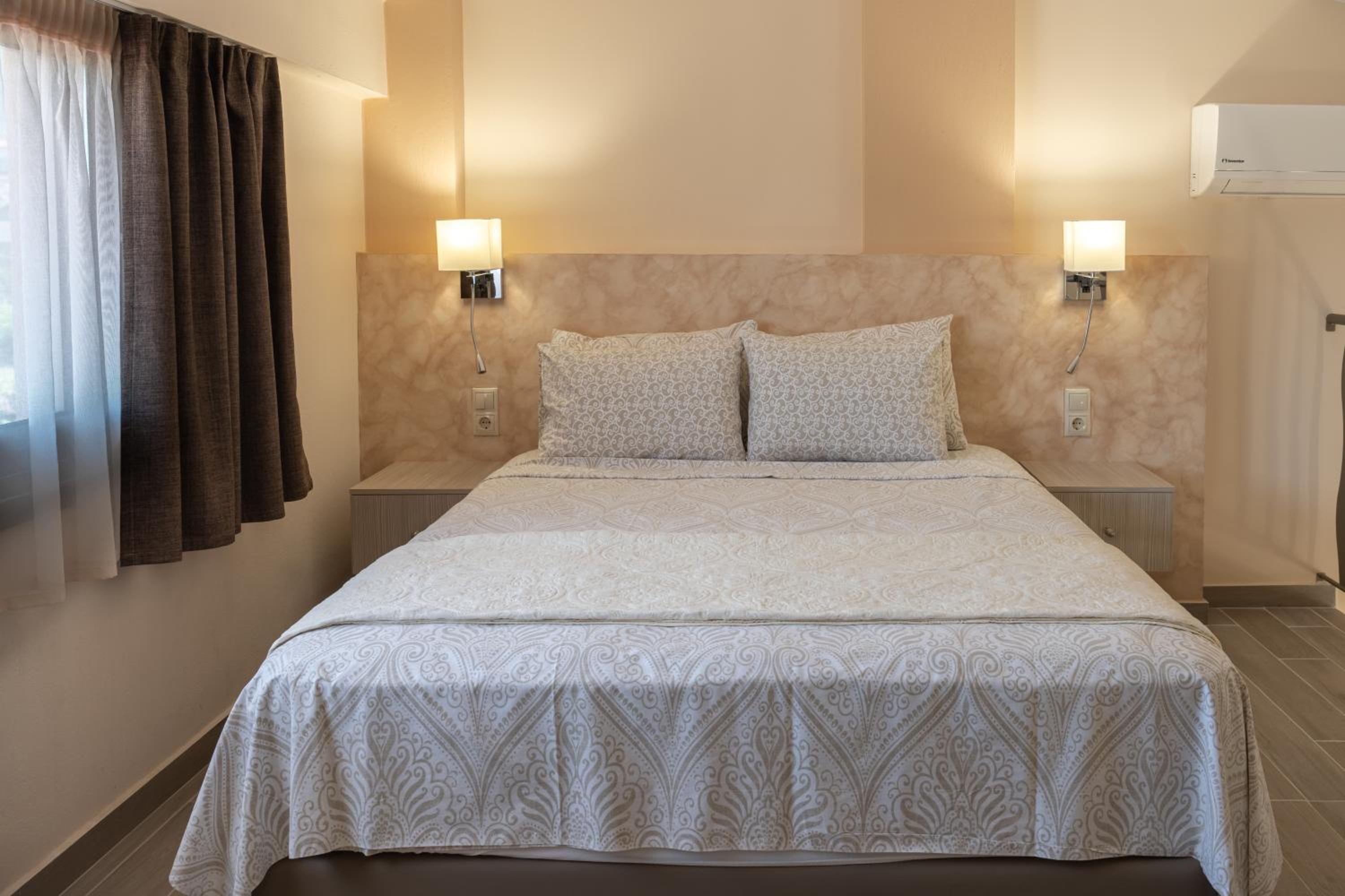 Elia Luxury Apartments view 3