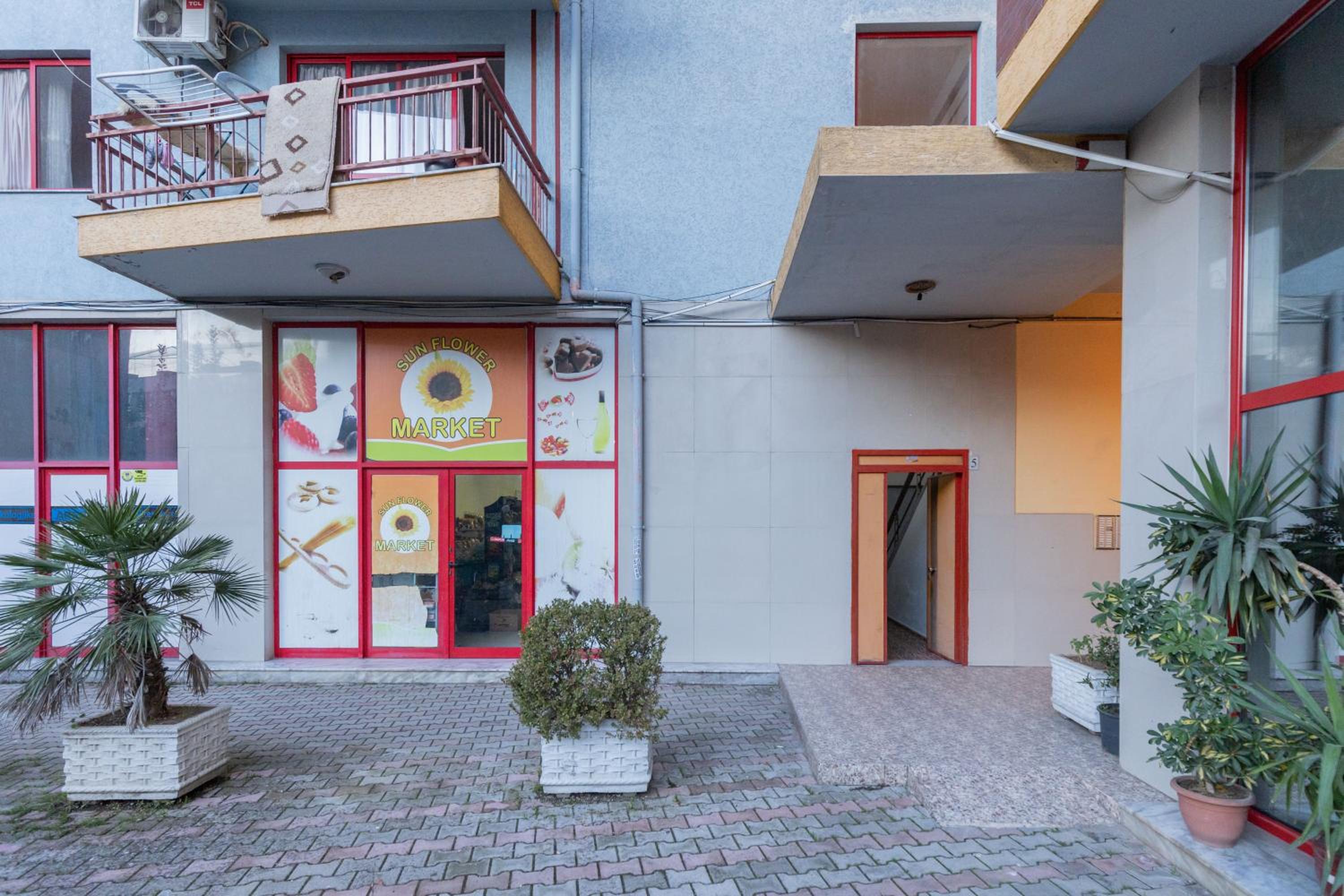 Exclusive 2 Bedrooms Apartment