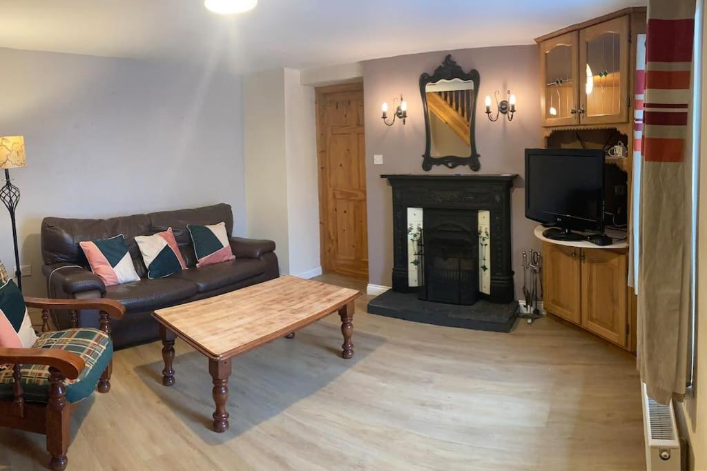 3-Bedroom Cottage With Plenty Space view 3