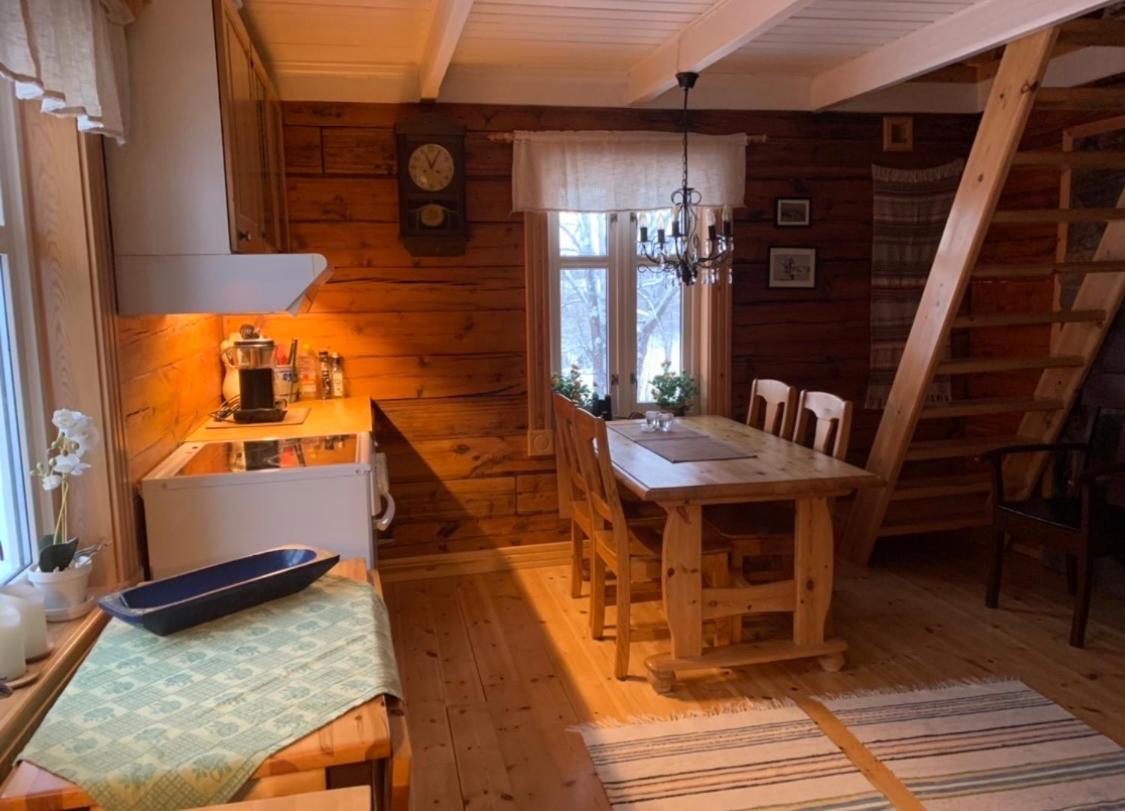 100 Years Old Norwegian Log House in Tromsø view 2