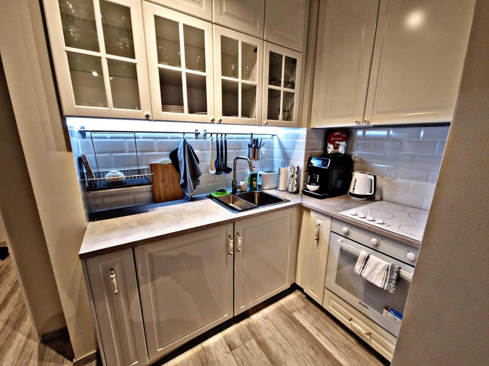 1 bedroom luxury apartment Milena -free parking