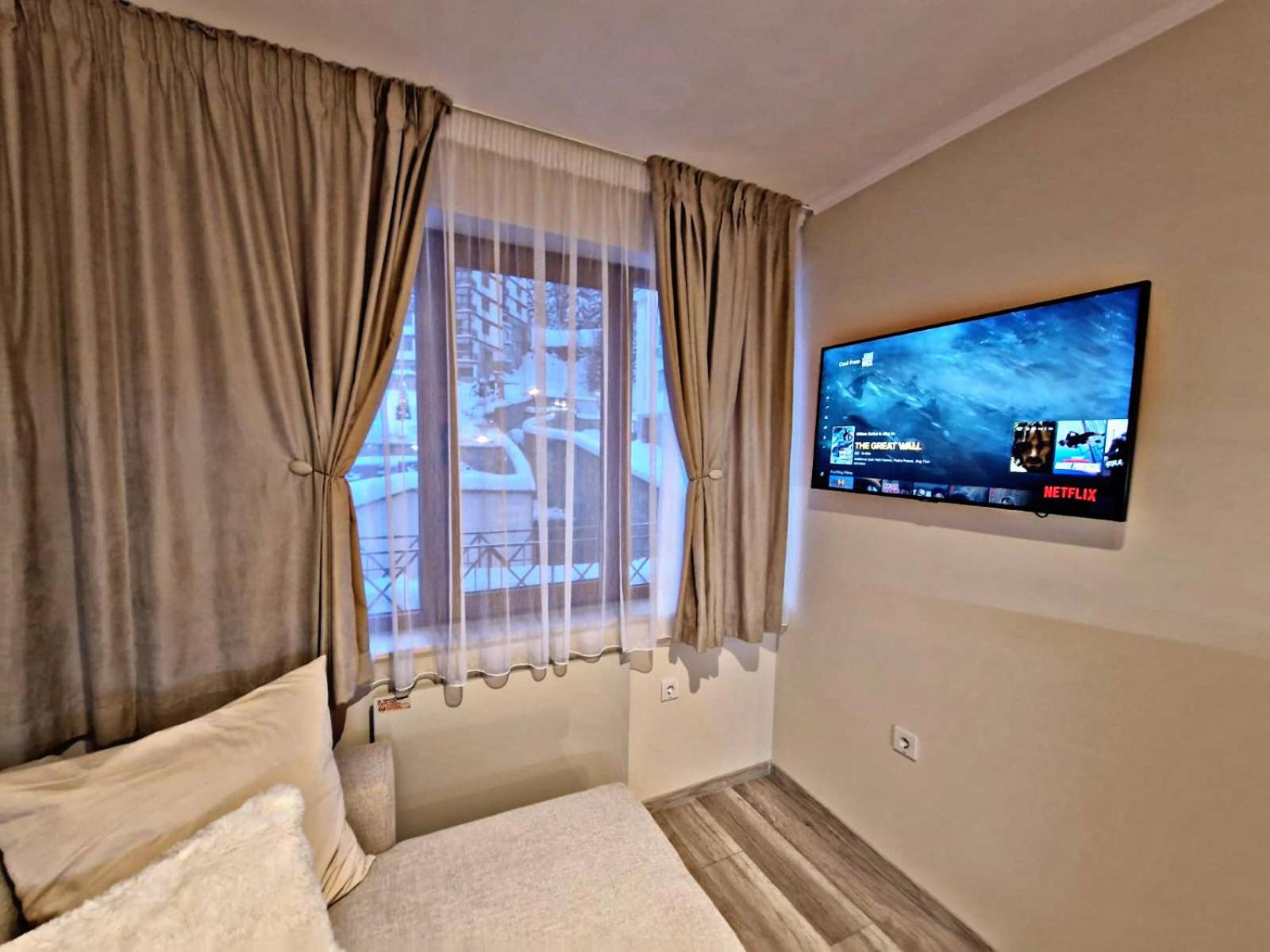 1 bedroom luxury apartment Milena -free parking