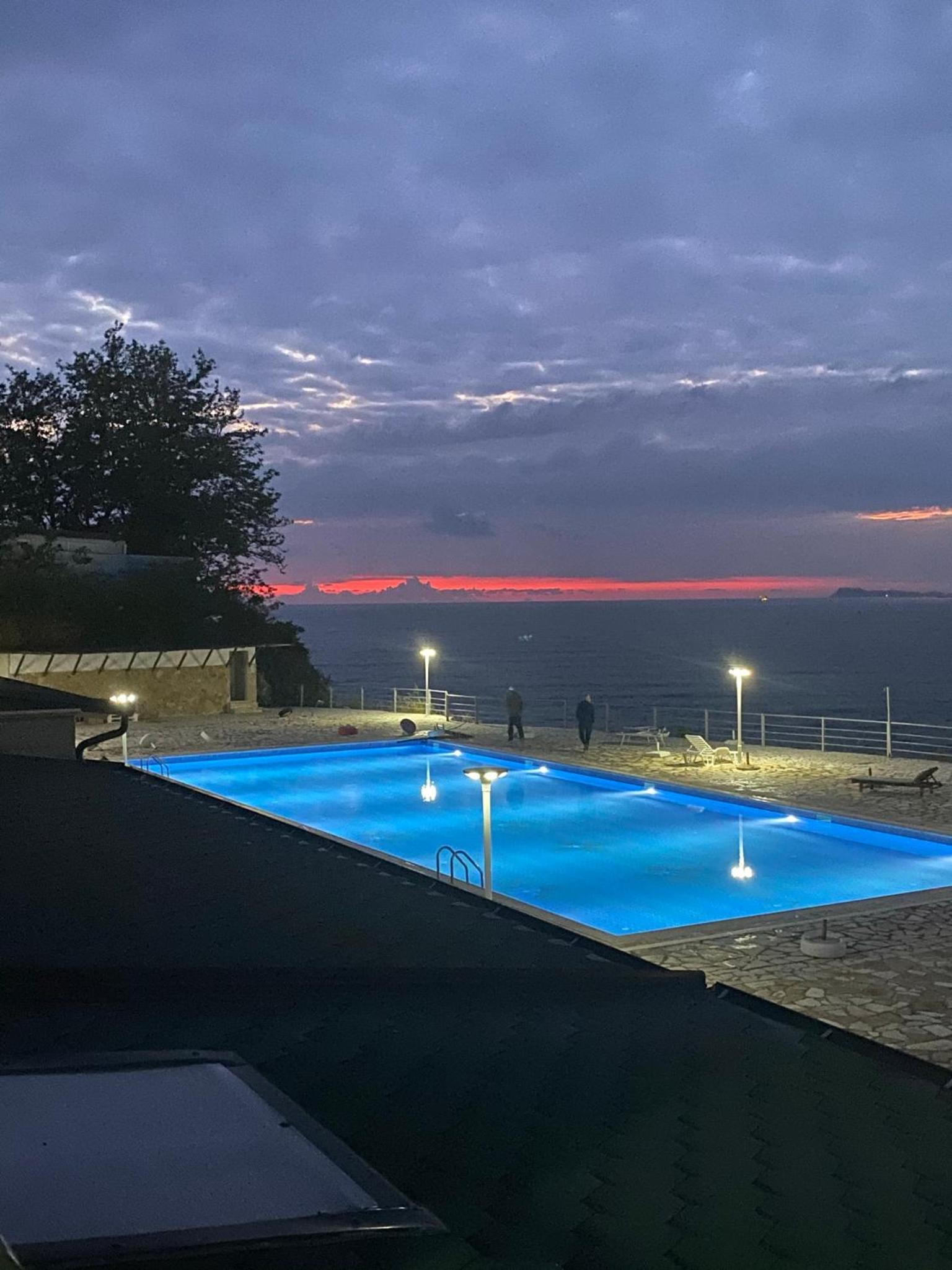 Amazing View! B & C New Apartment in Vlora