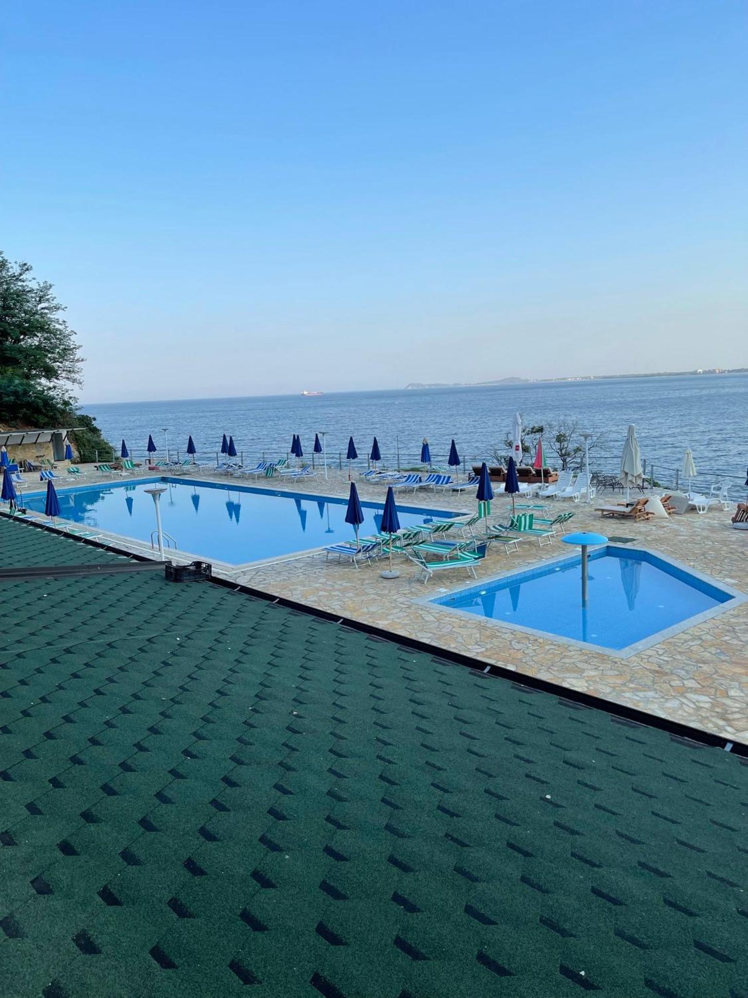 Amazing View! B & C New Apartment in Vlora