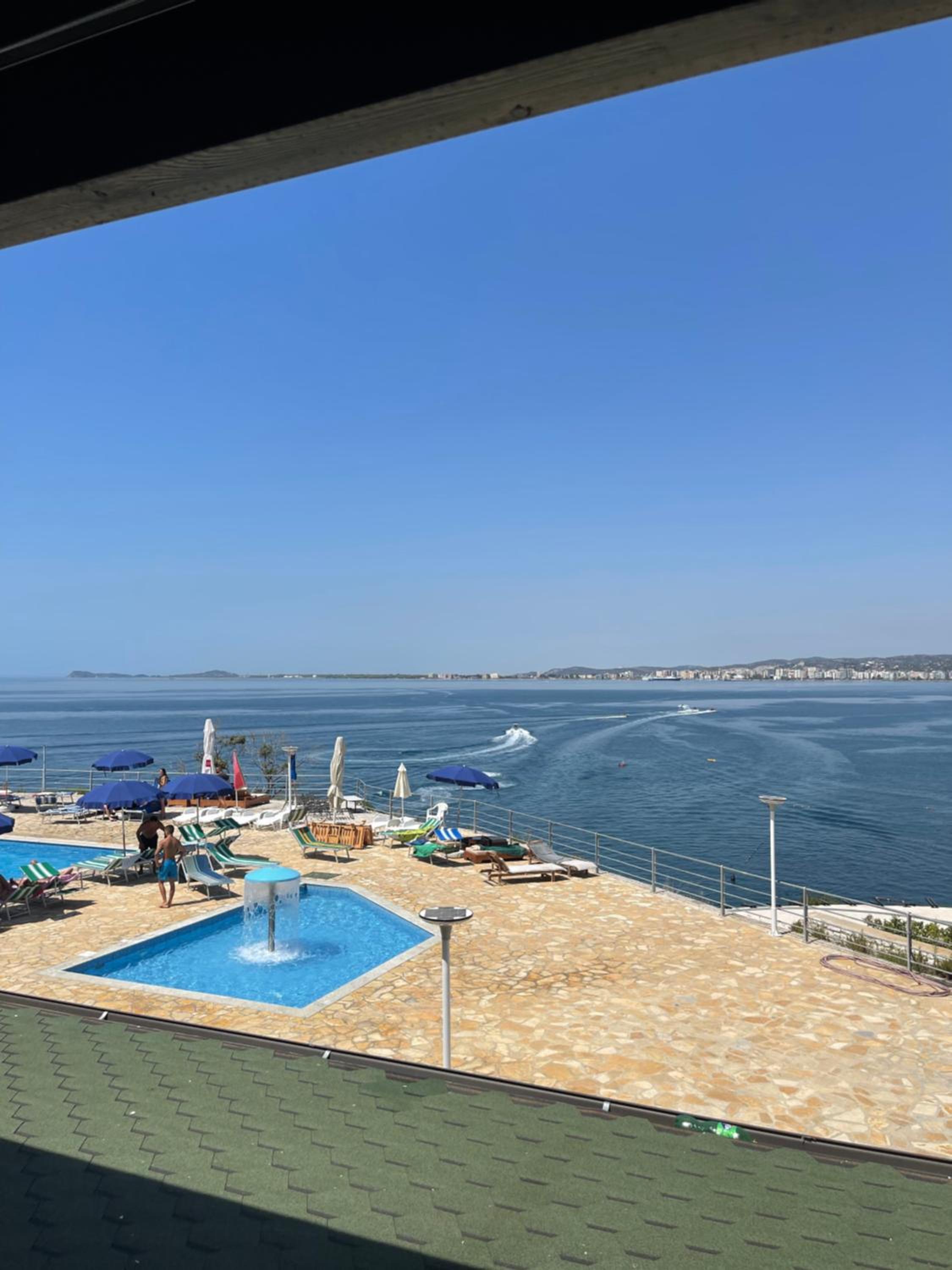 Amazing View! B & C New Apartment in Vlora