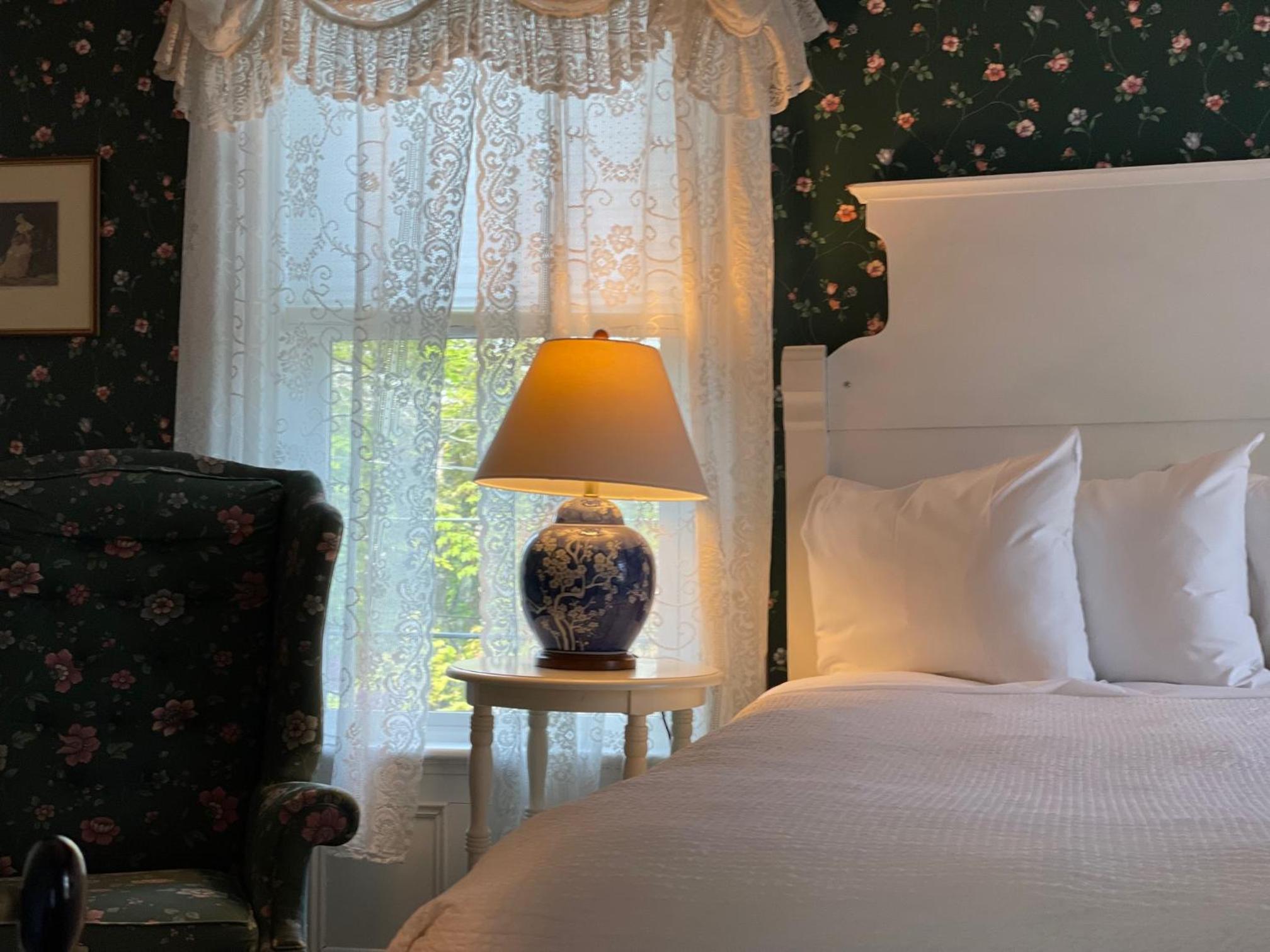 Central House Inn