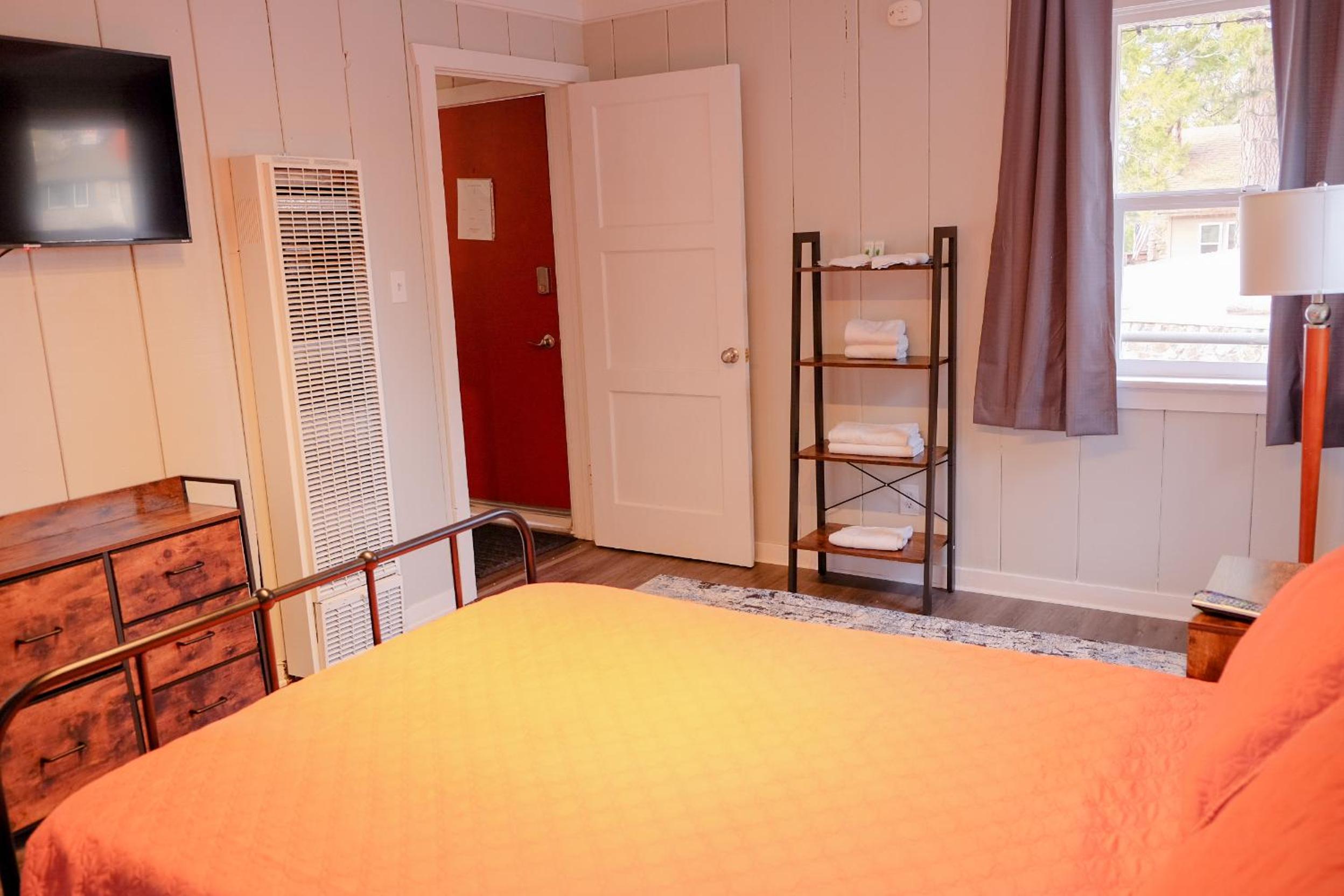 Sherwood Arms Motel - Property Image 98