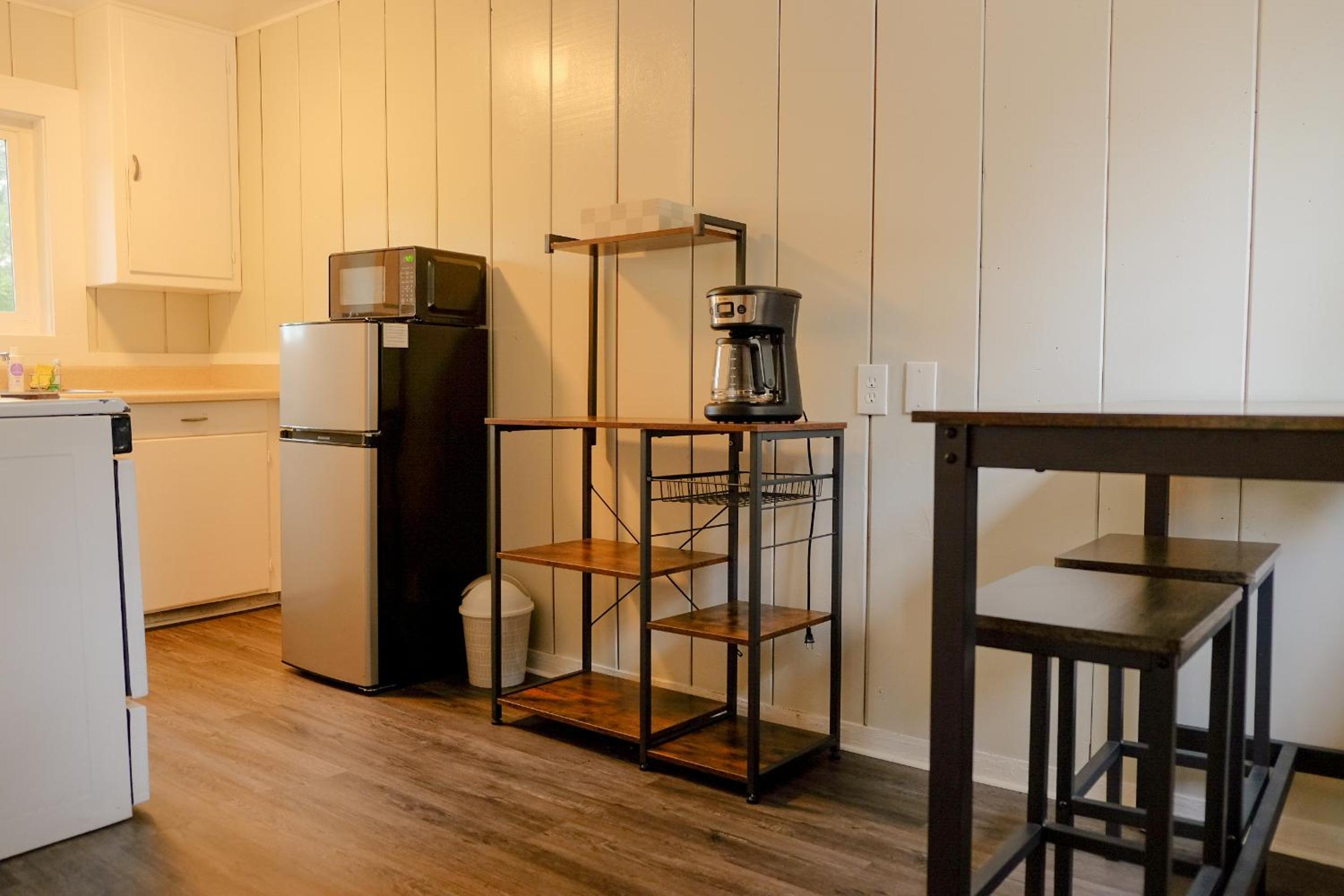 Sherwood Arms Motel - Property Image 101