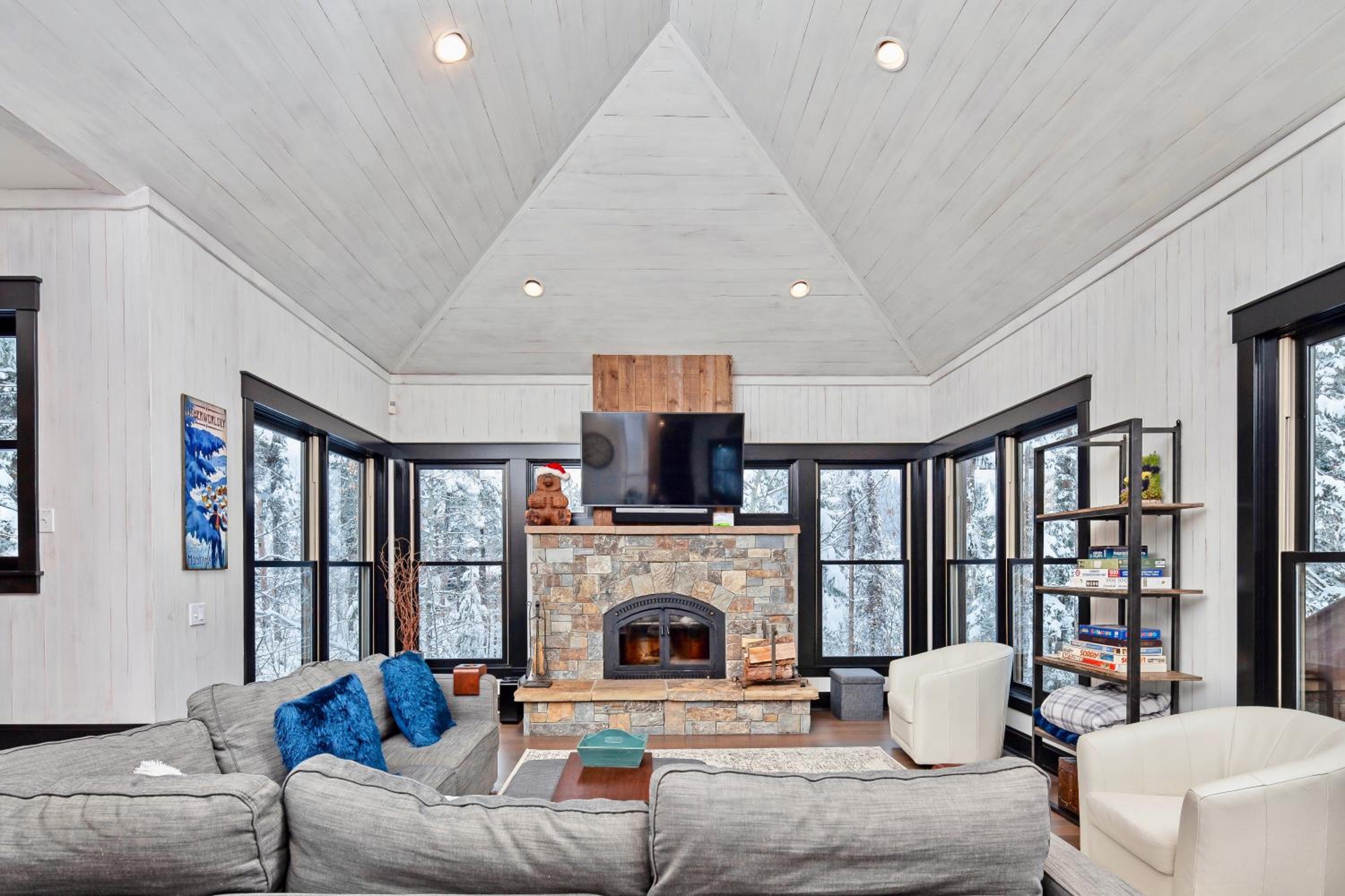 Whispering Pines Chalet view 2