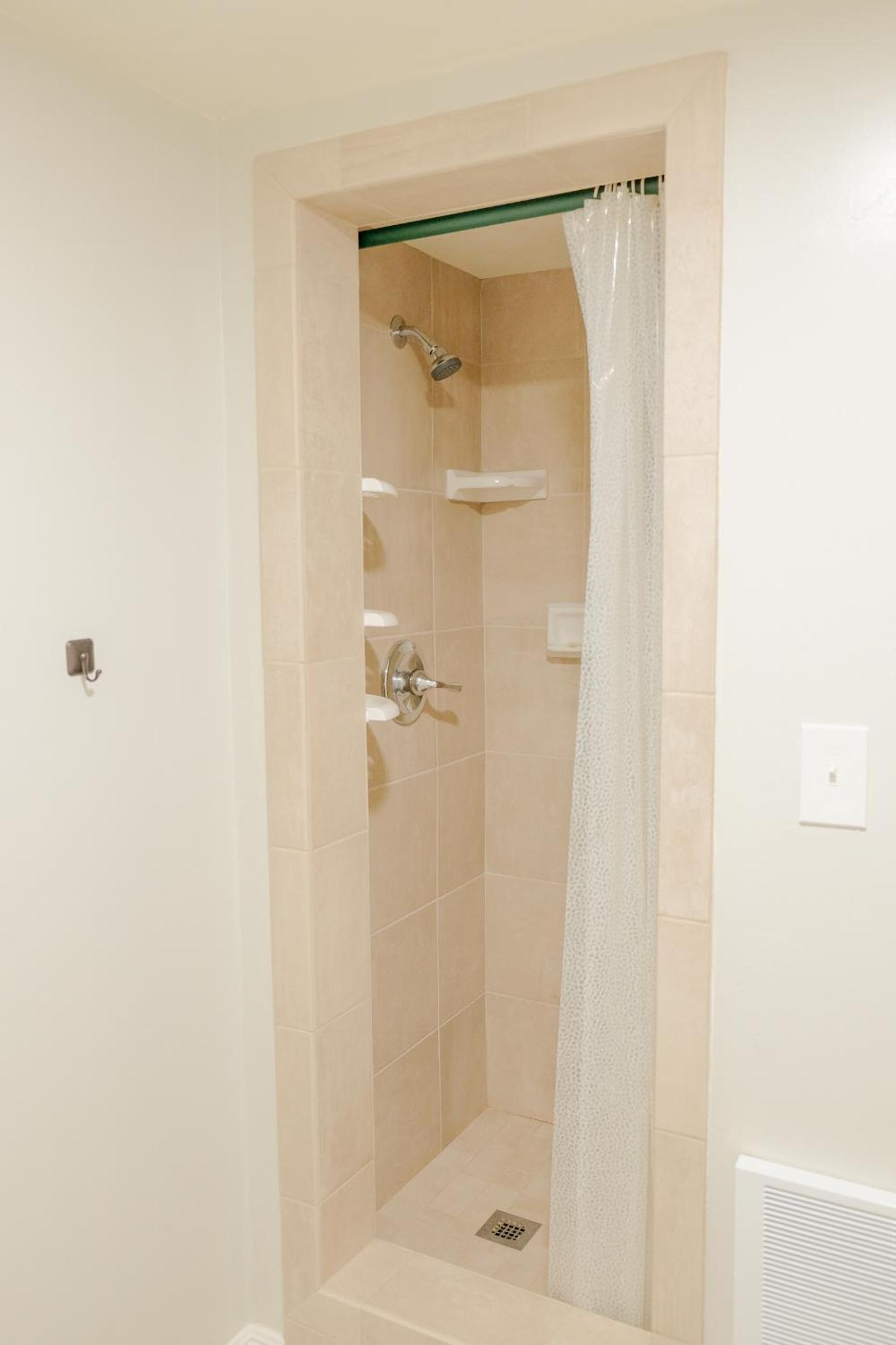 Sherwood Arms Motel - Property Image 26