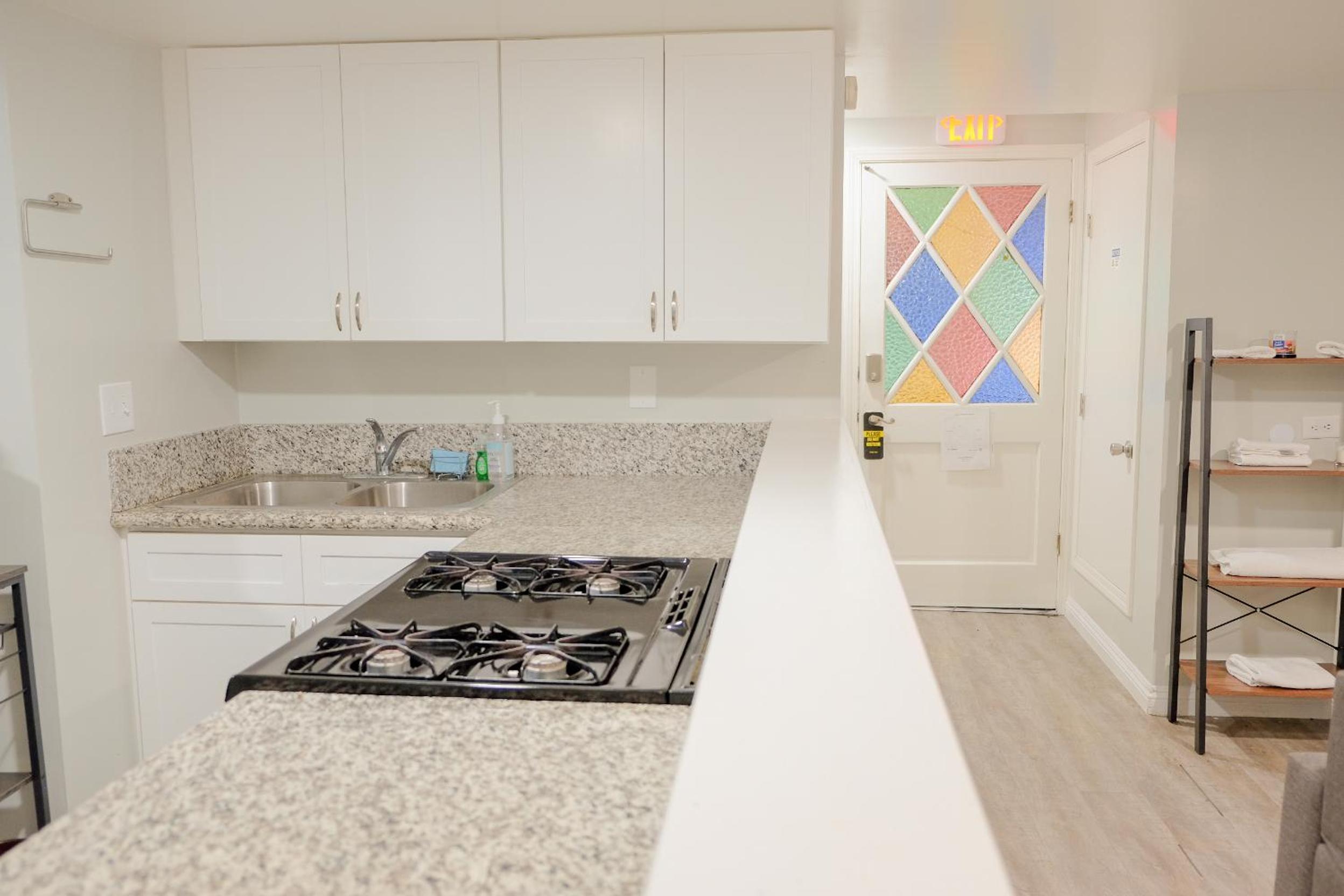 Sherwood Arms Motel - Property Image 36