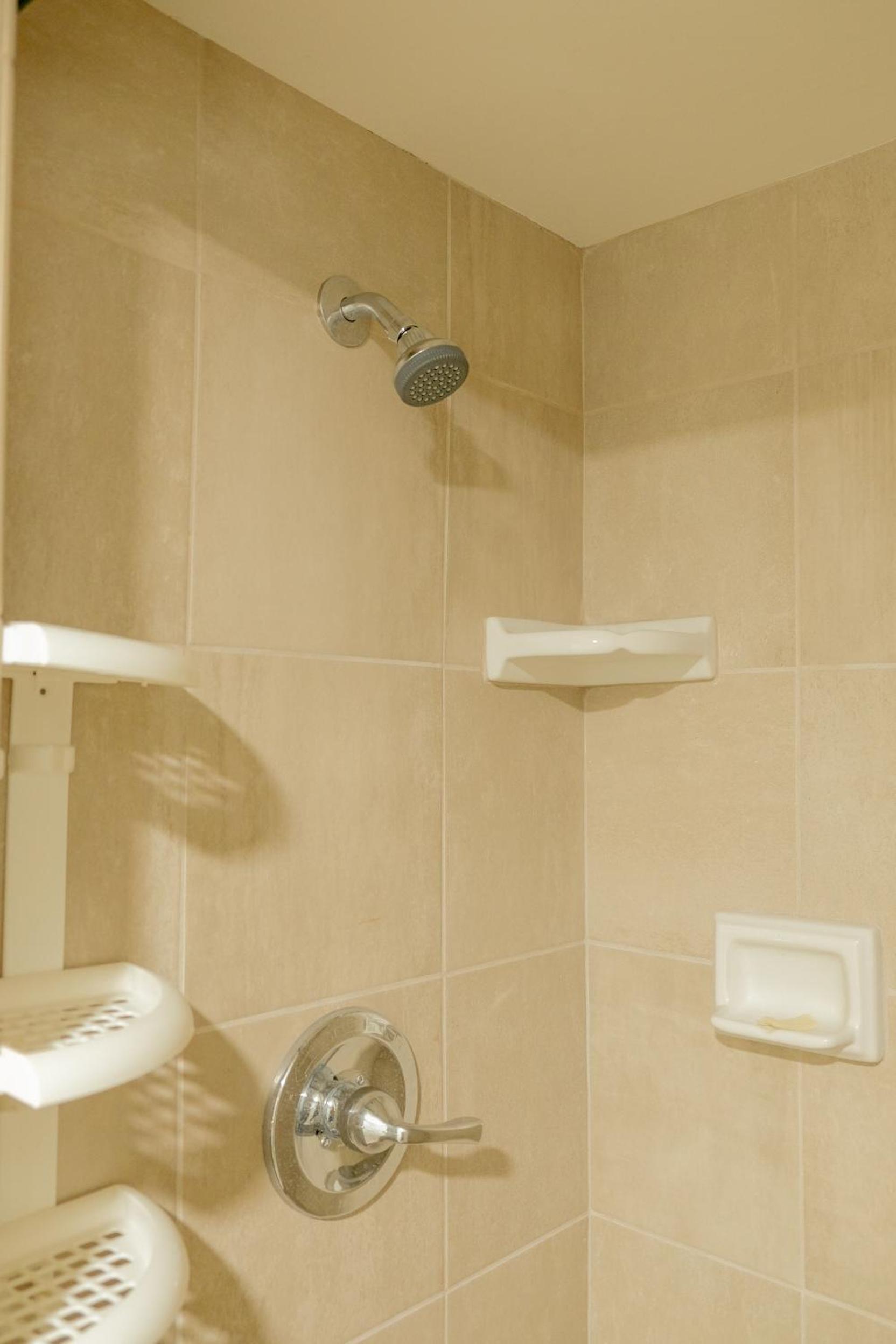 Sherwood Arms Motel - Property Image 37