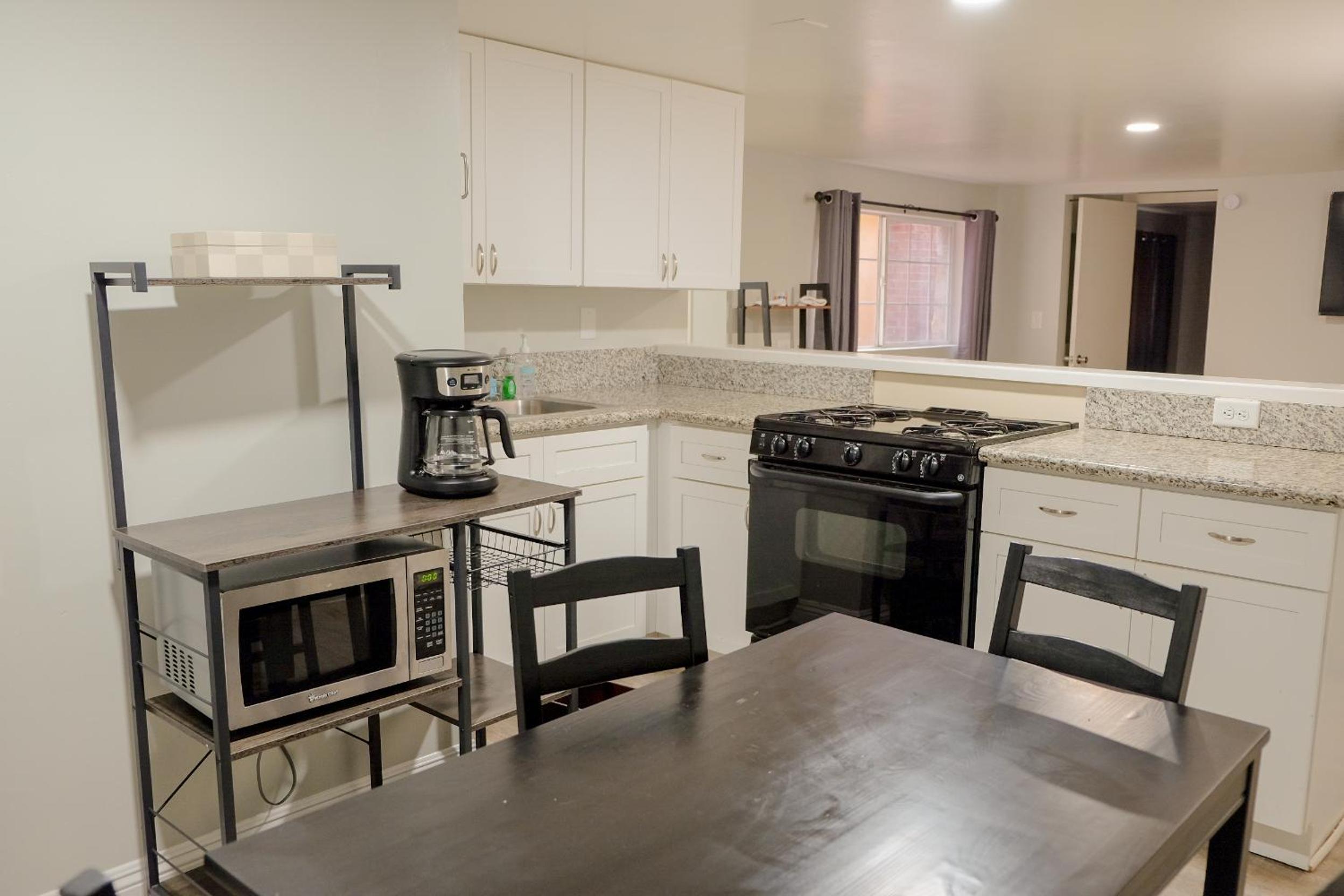 Sherwood Arms Motel - Property Image 45