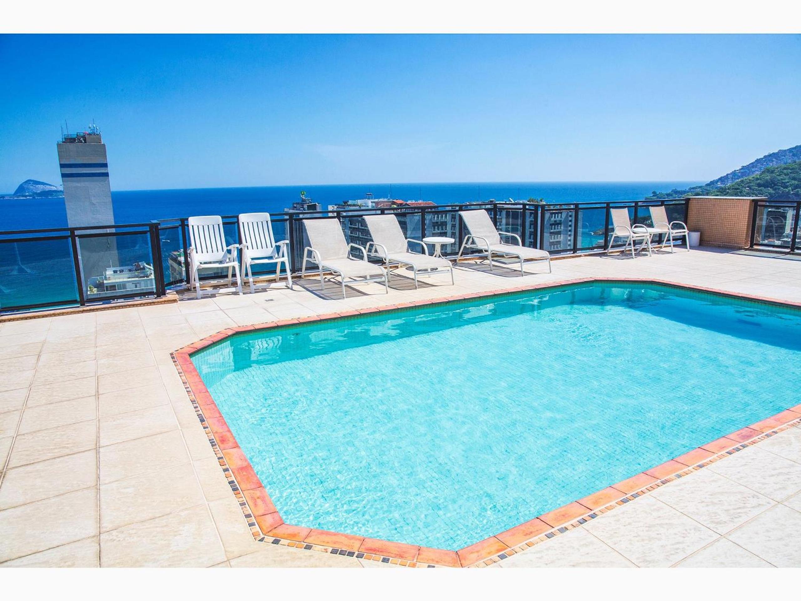 Top Apart Leblon - Flat com varanda, e terraço panorâmico
