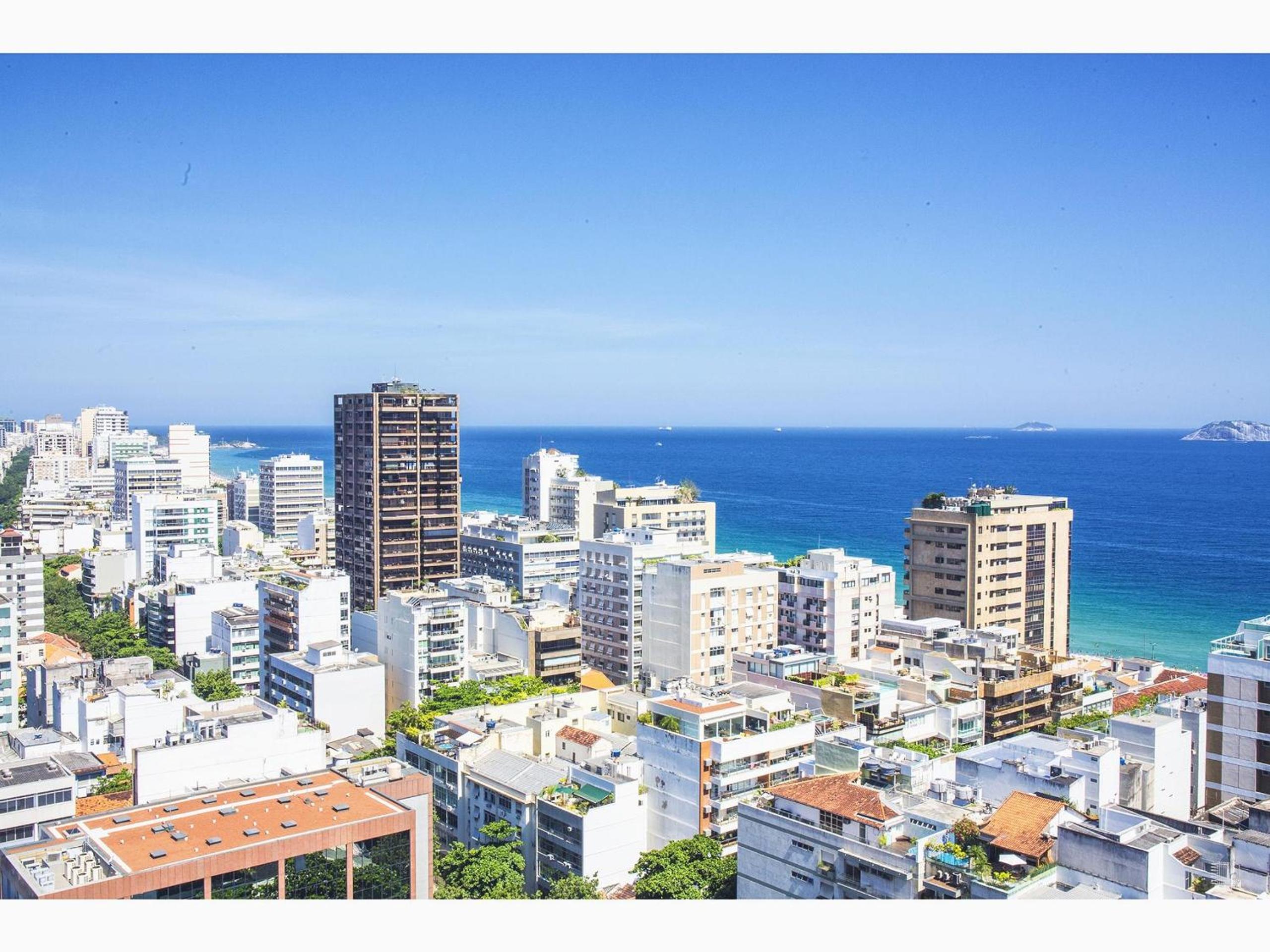 Top Apart Leblon - Flat com varanda, e terraço panorâmico