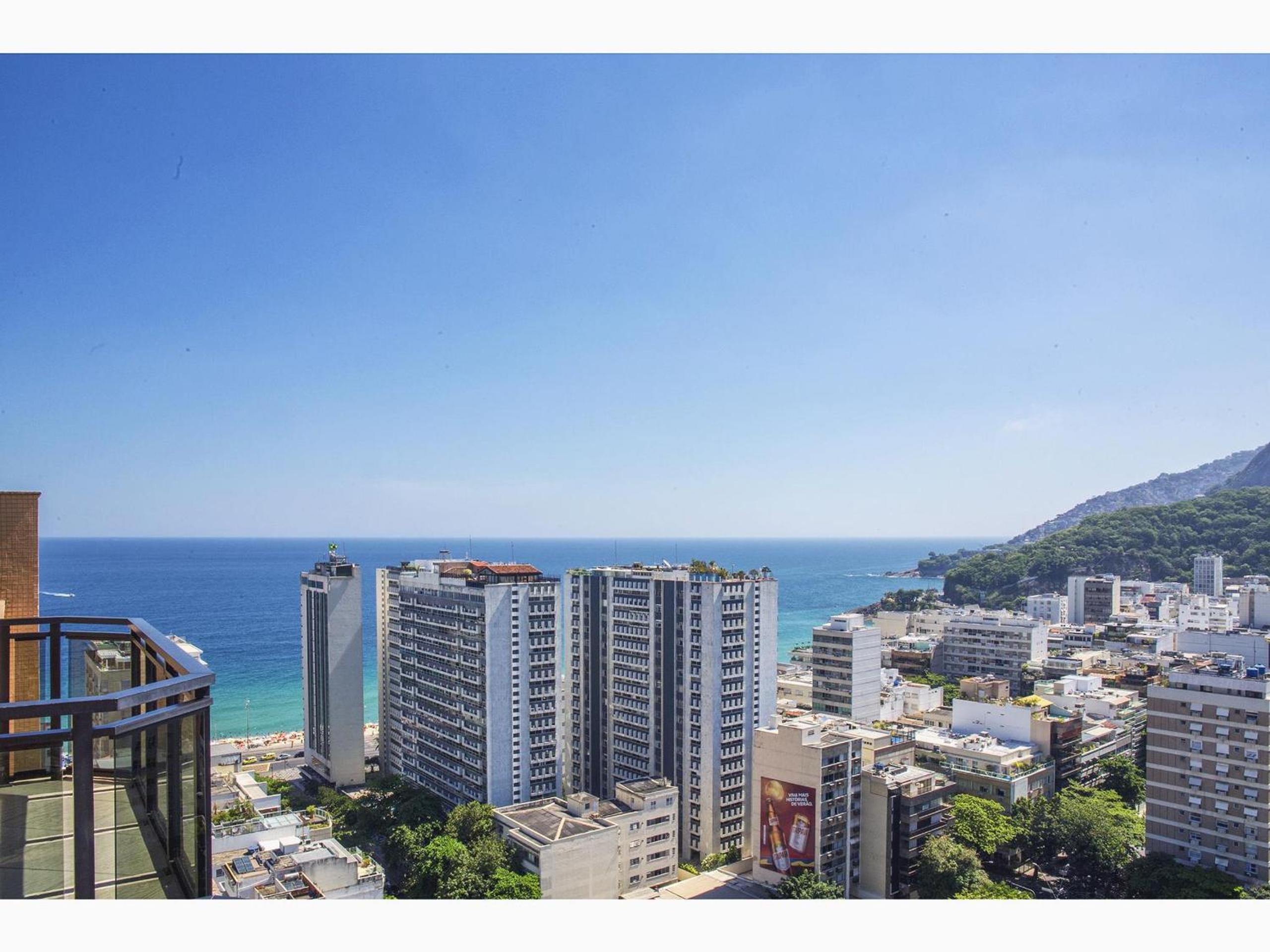 Top Apart Leblon - Flat com varanda, e terraço panorâmico