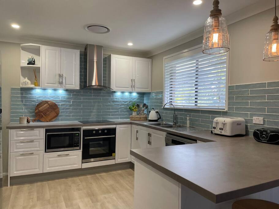 'Anchor Management' Recently Renovated 3BR / 2BTH