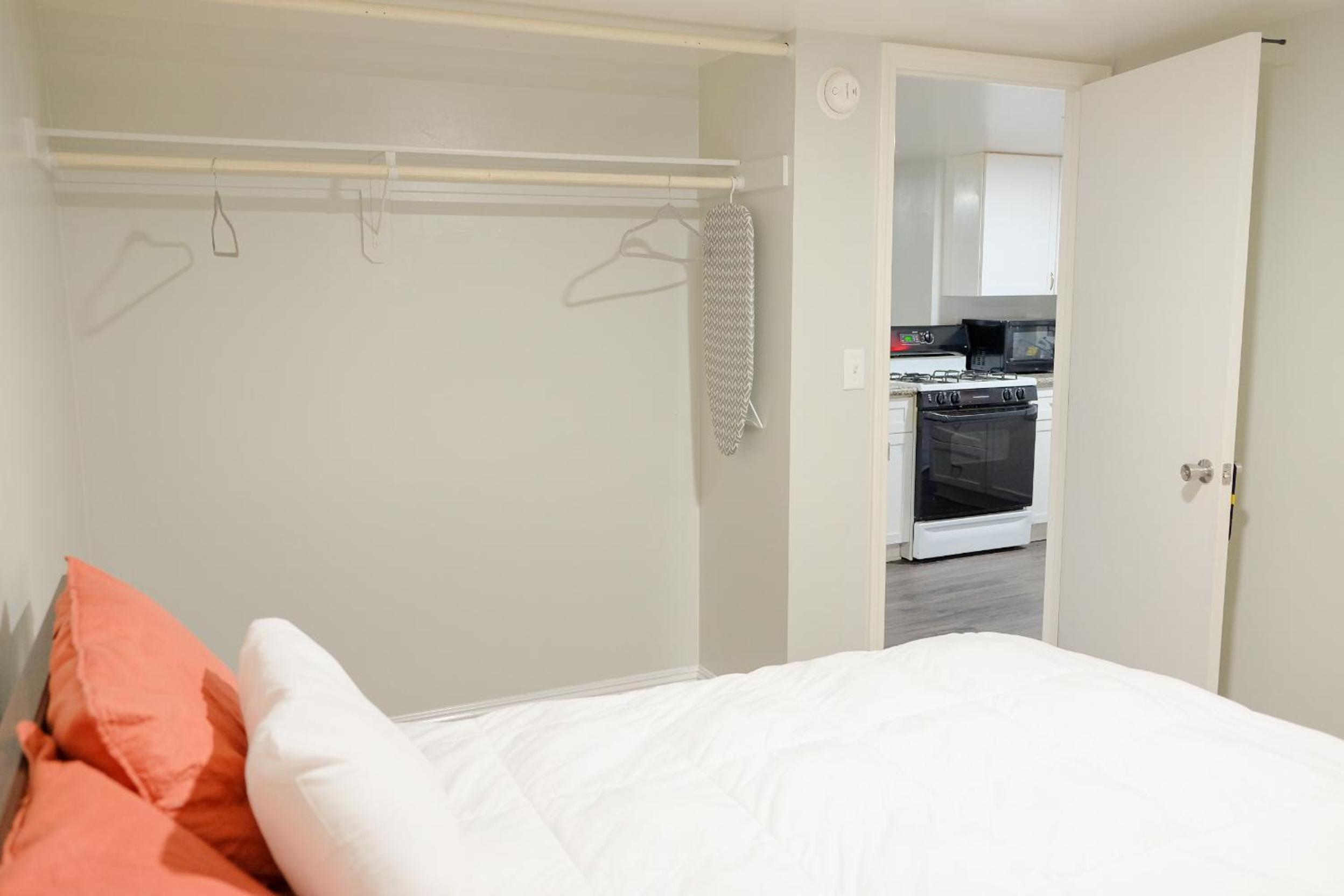 Sherwood Arms Motel - Property Image 110