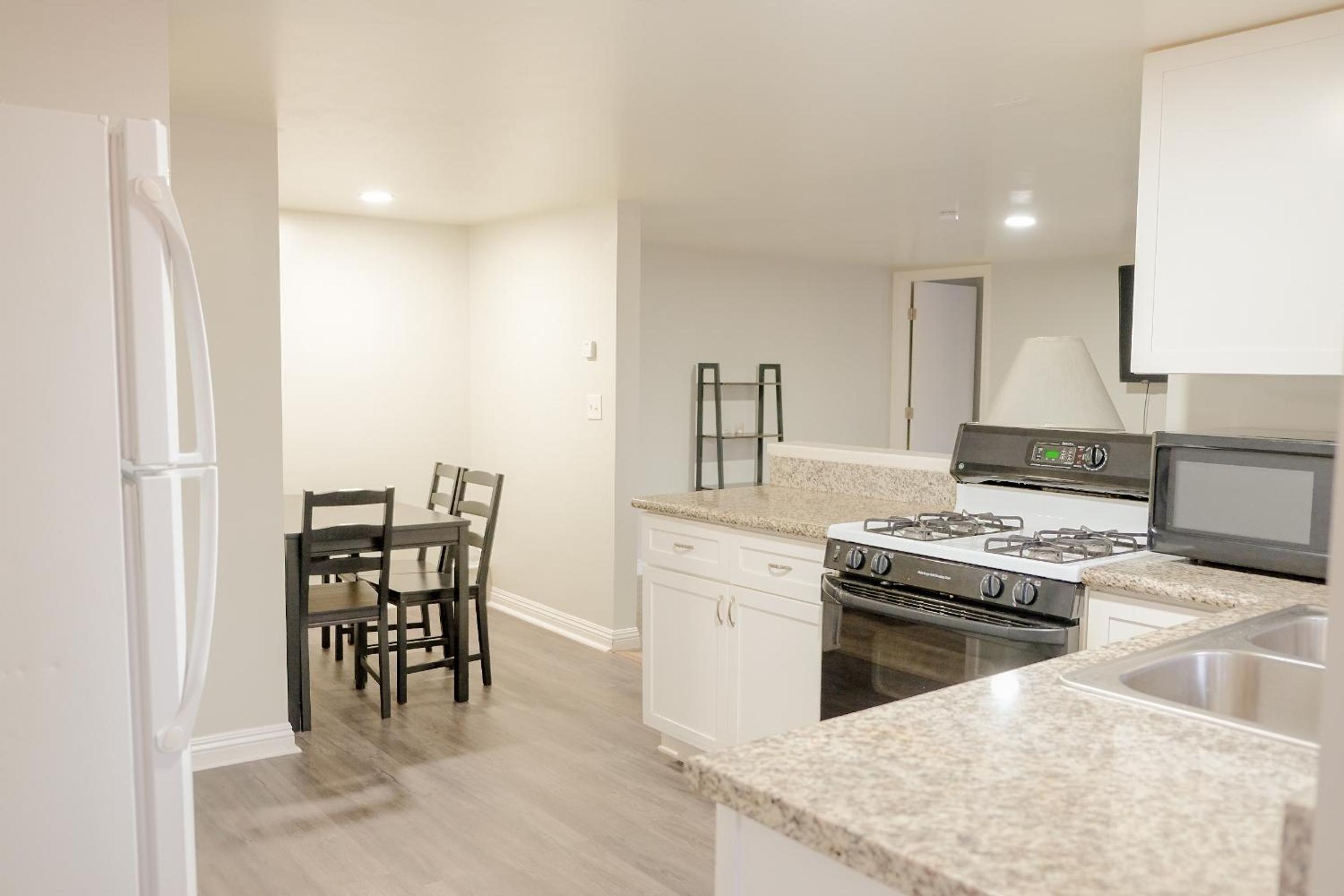 Sherwood Arms Motel - Property Image 112