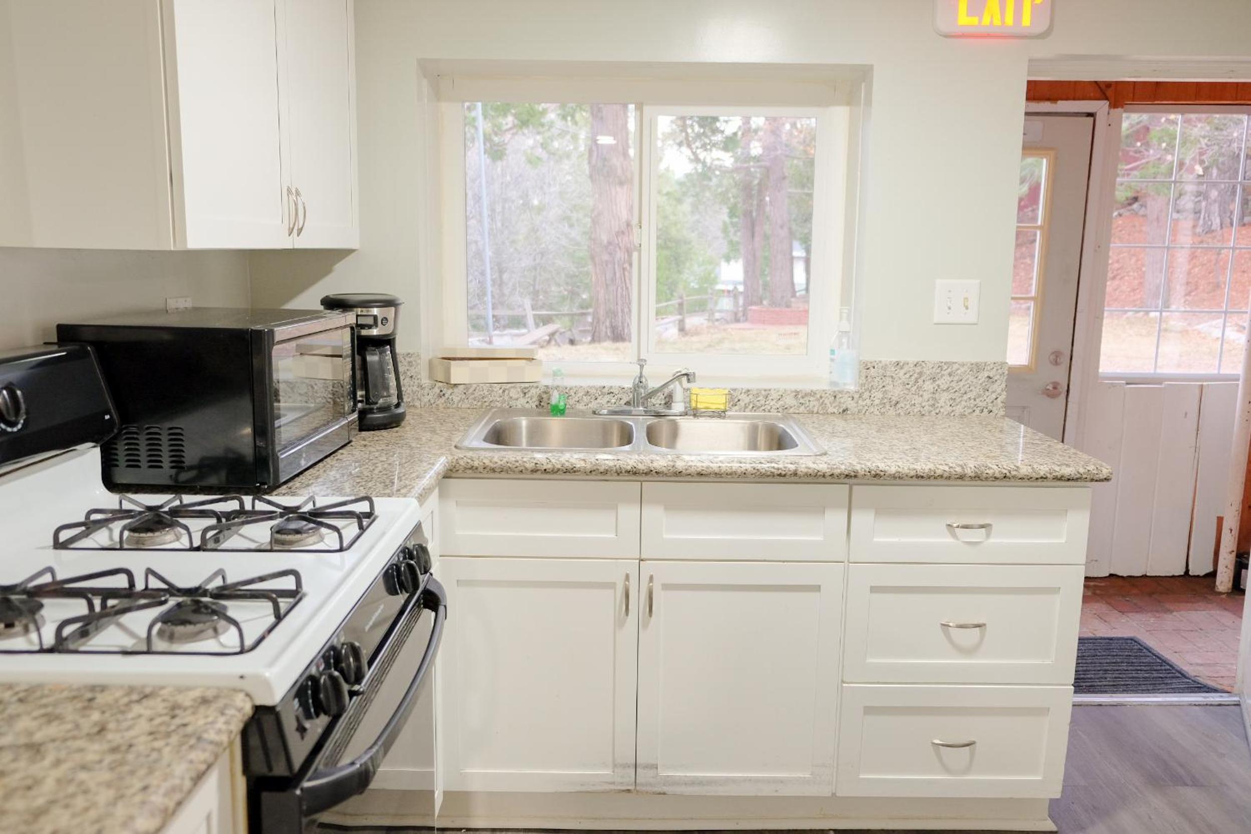 Sherwood Arms Motel - Property Image 122