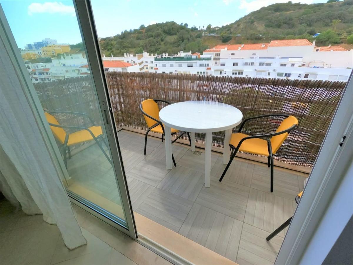 Algarve modern T1 apartment with balcony in Albufeira photo 2