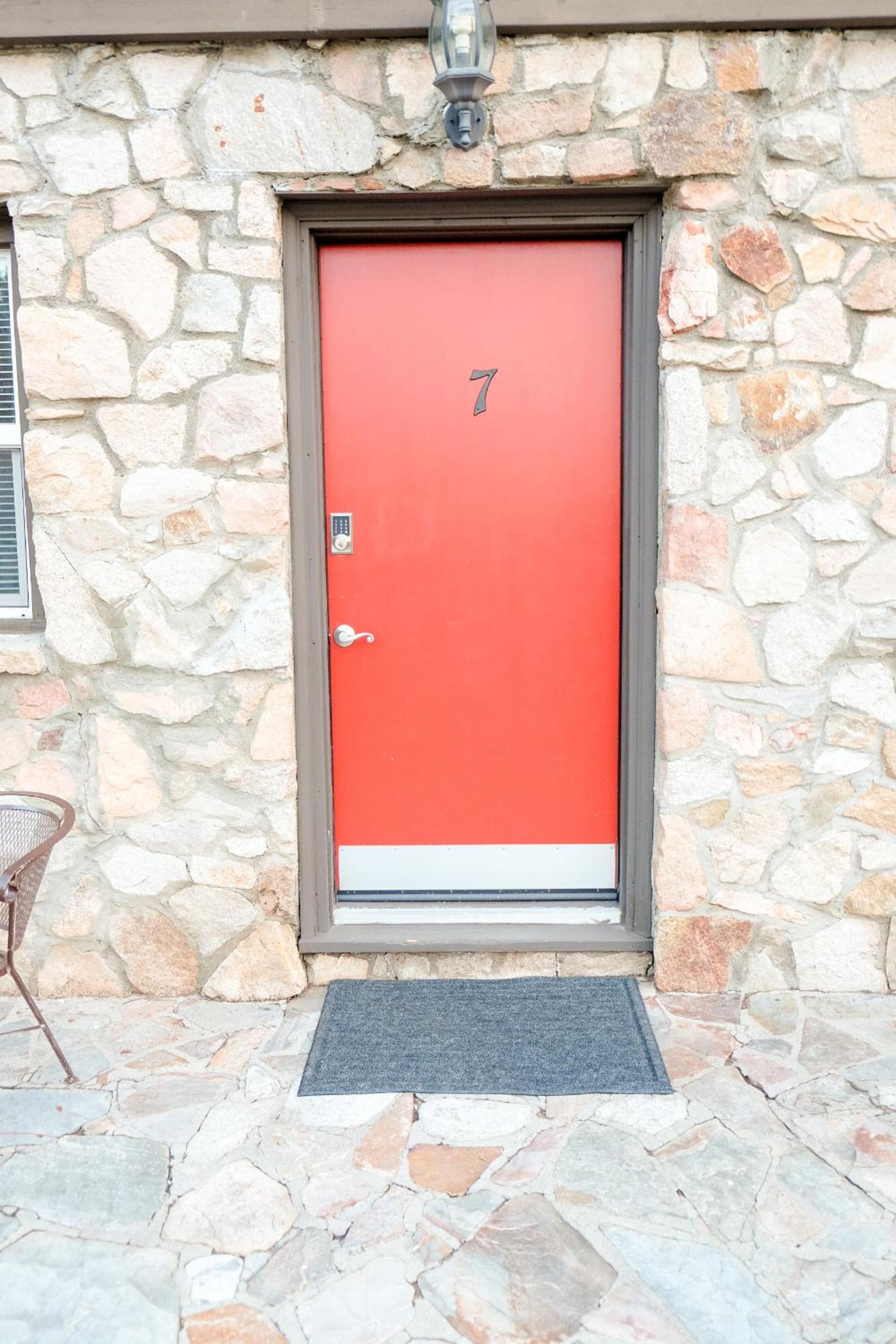 Sherwood Arms Motel - Property Image 61