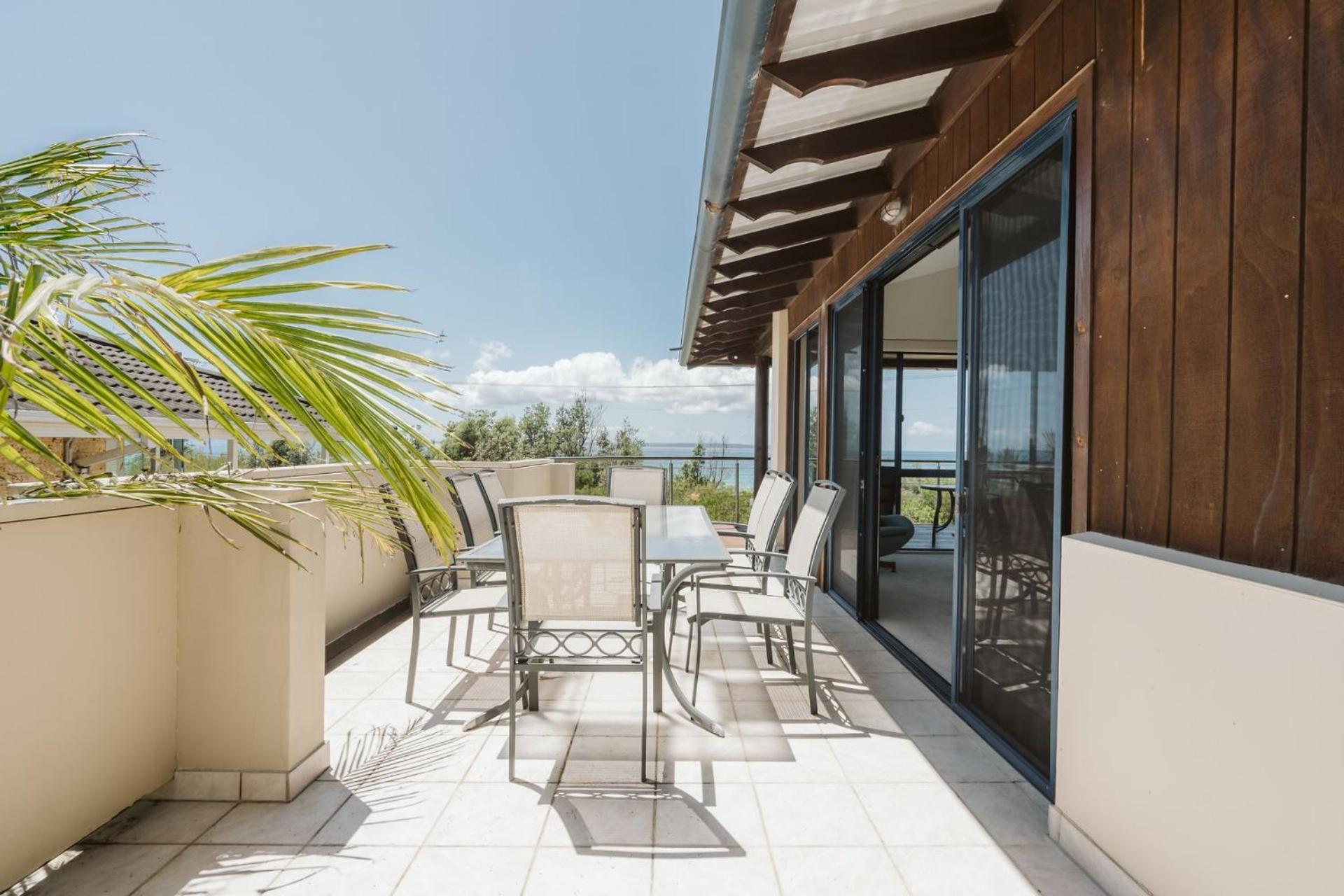 Oasis on the beach - large 6BR home w. ocean views