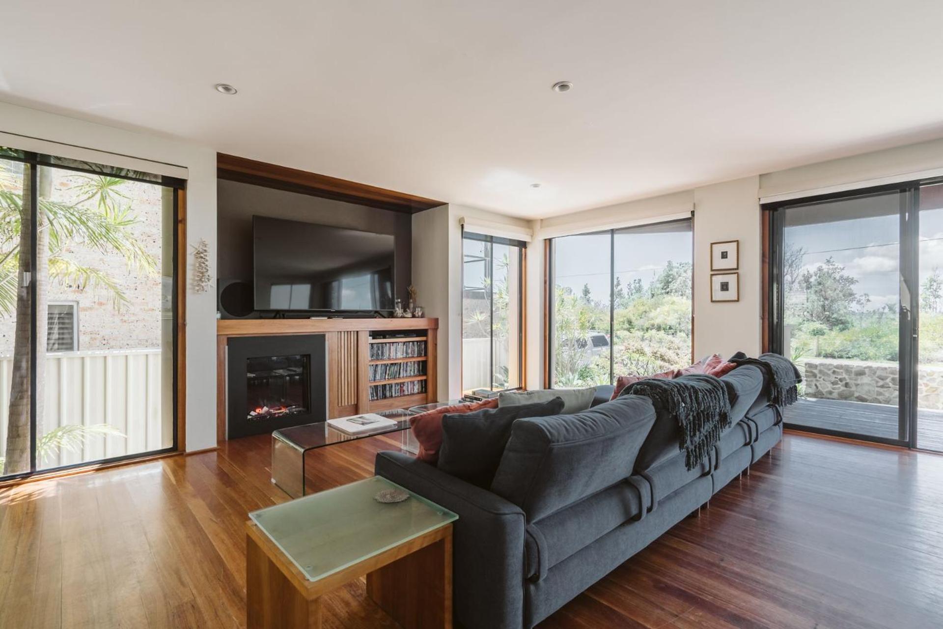Oasis on the beach - large 6BR home w. ocean views
