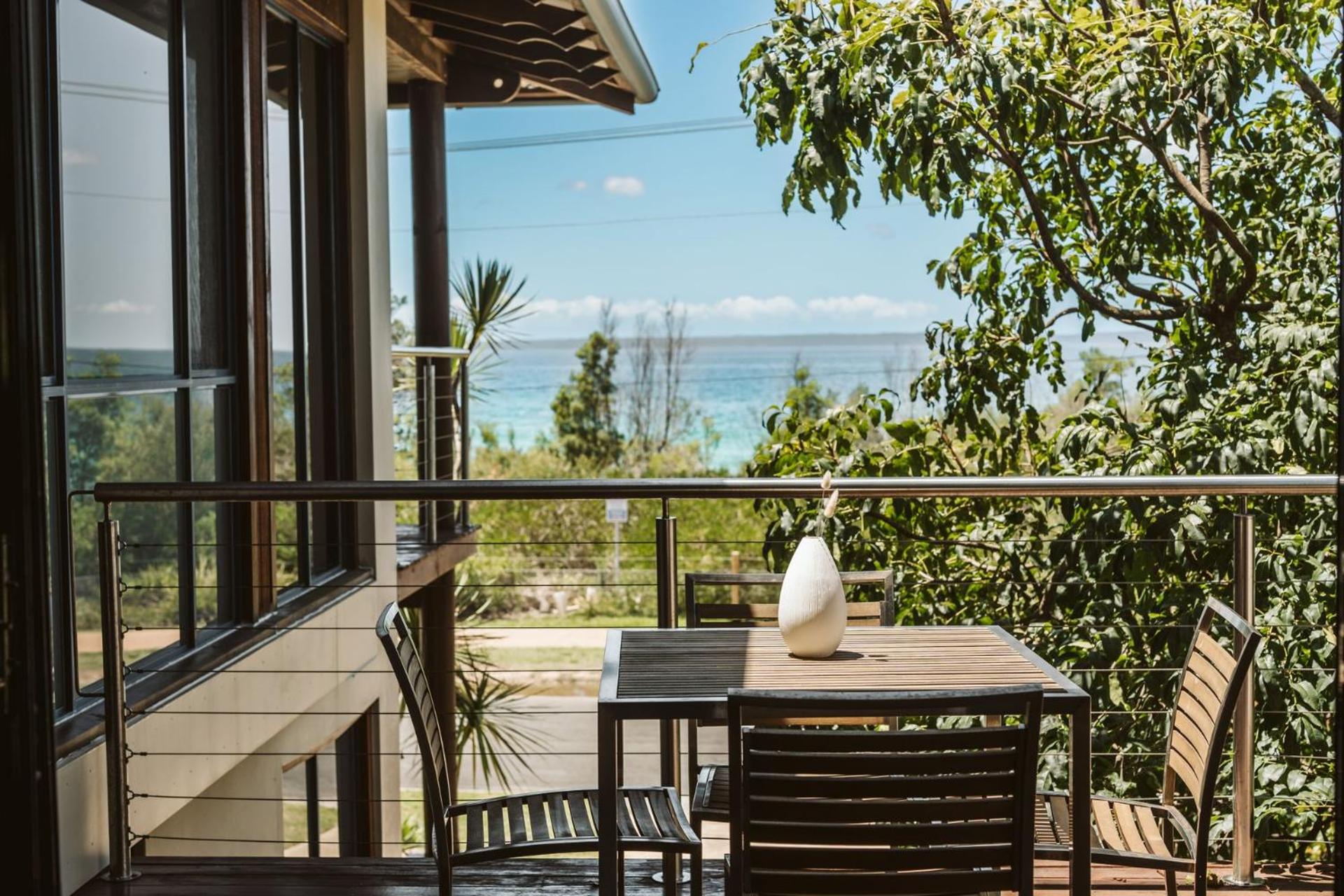 Oasis on the beach - large 6BR home w. ocean views