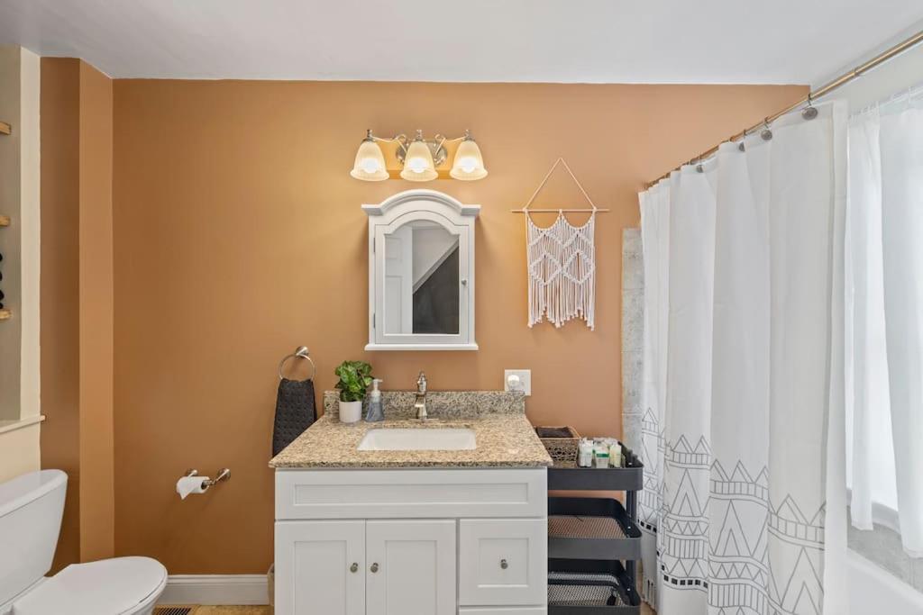 Rare City Home w/ Backyard Fire-pit & Hottub view 5