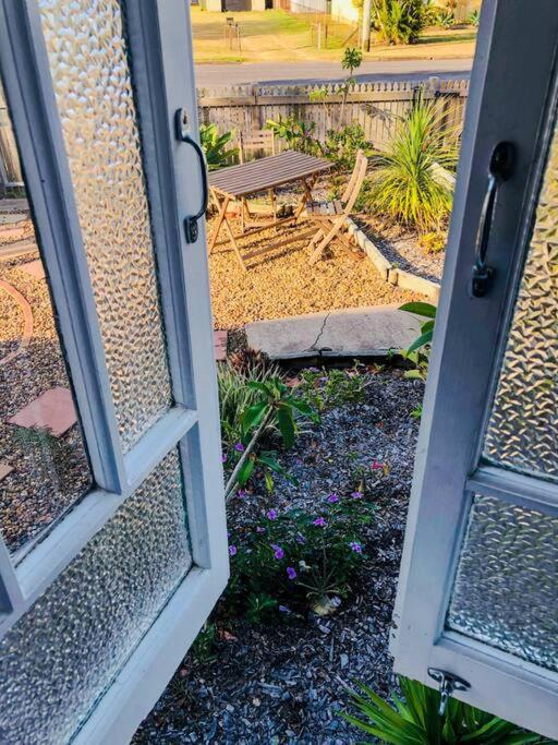 Original Pier Beach Retreat - Child Pet Friendly