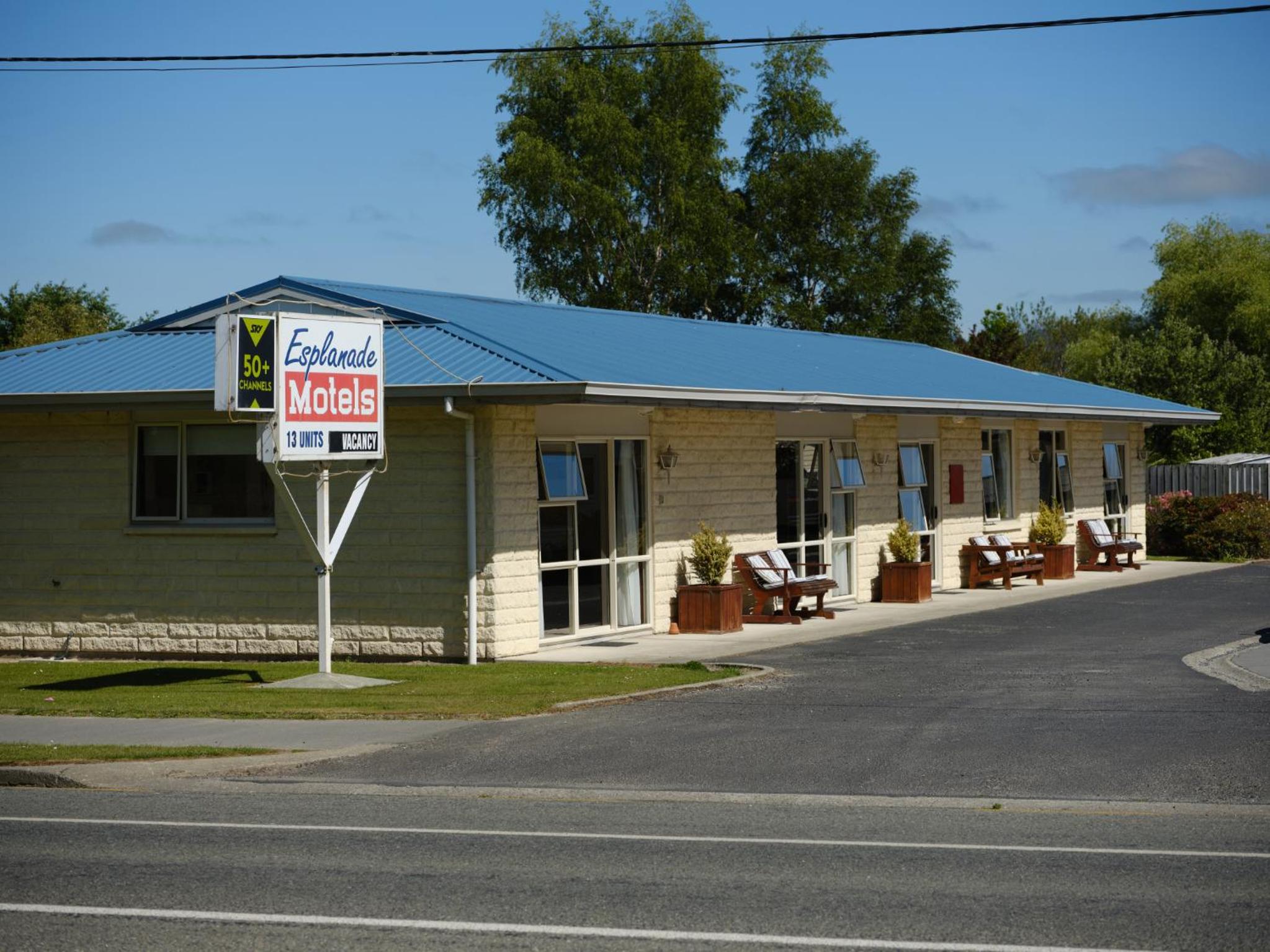 Esplanade Motels