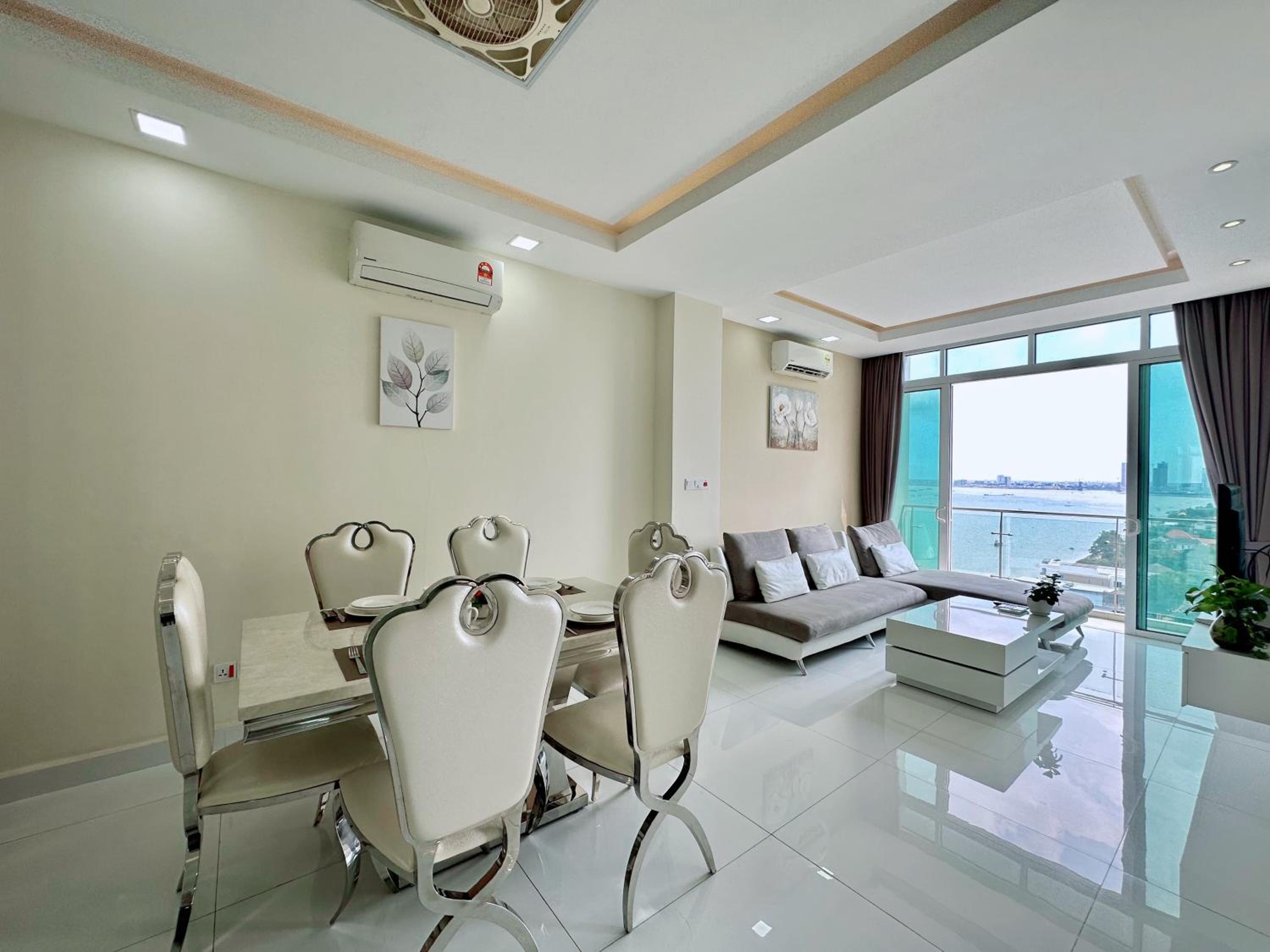 Infinity 28 Hotel and Residence