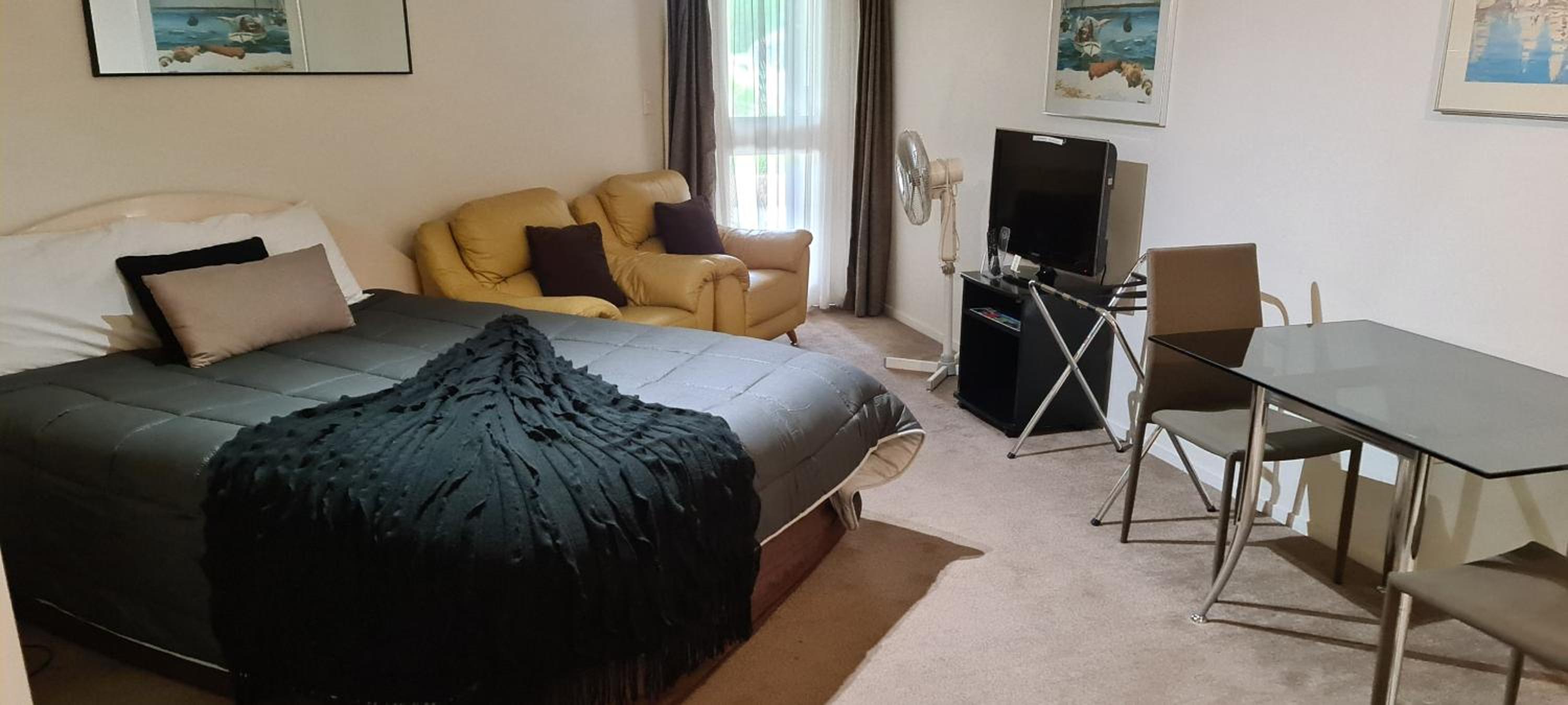 Oceanside Resort Internal Ground Floor Studio Unit Privately Owned in Mt Maunganui No External window or Air Conditioning view 4