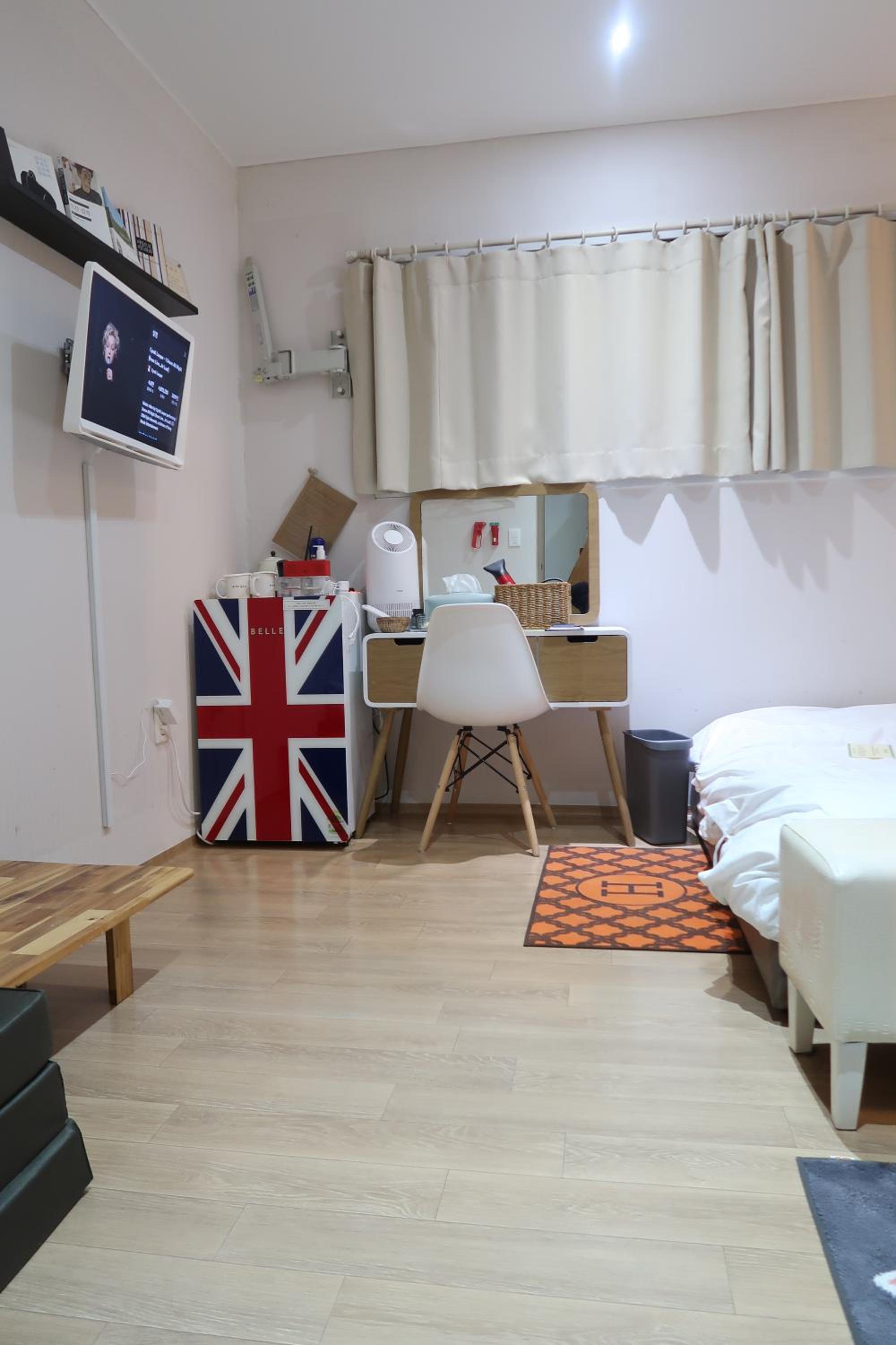 Andong Poong-gyung HOSTEL n LIBRARY