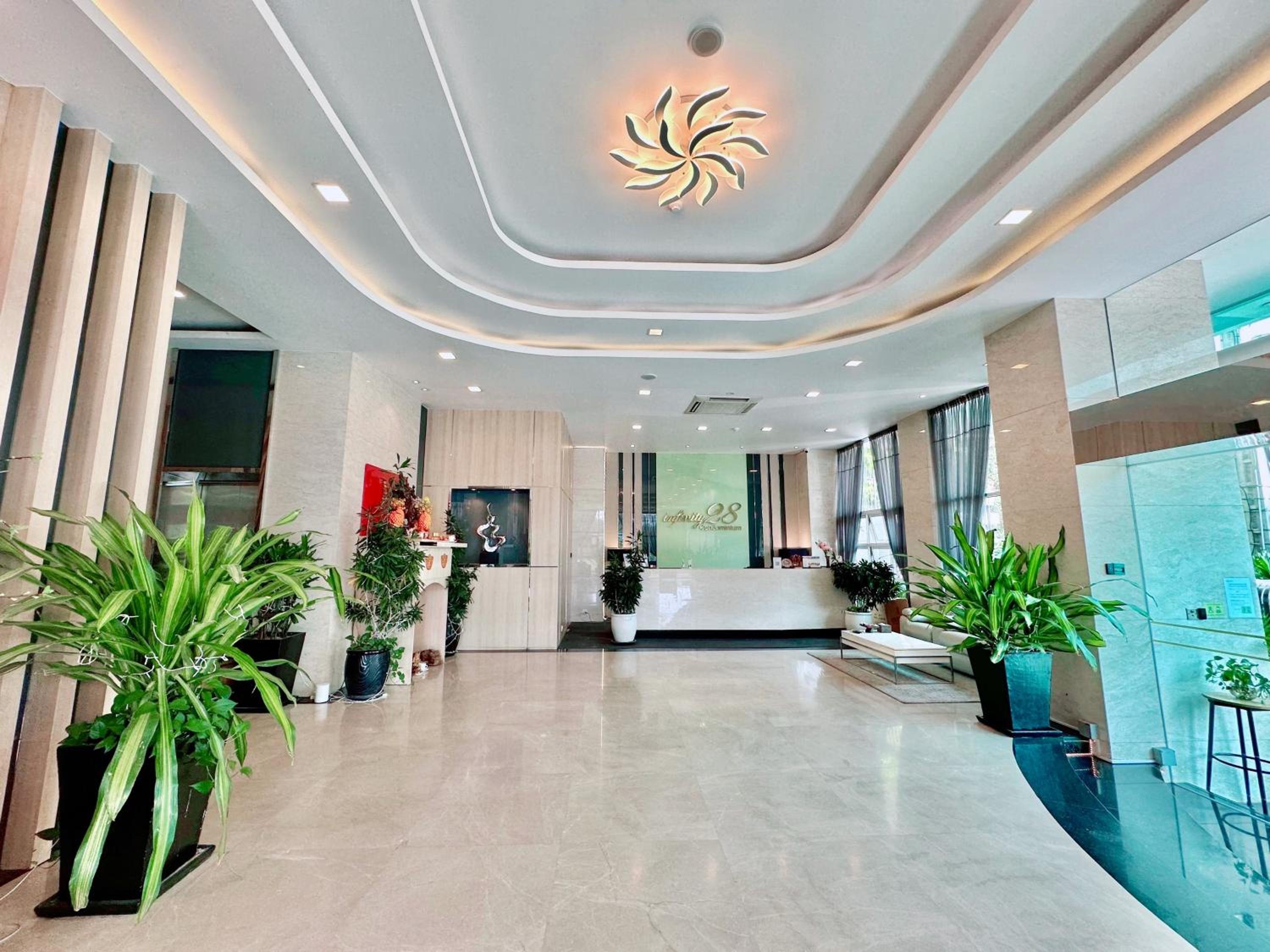 Infinity 28 Hotel and Residence