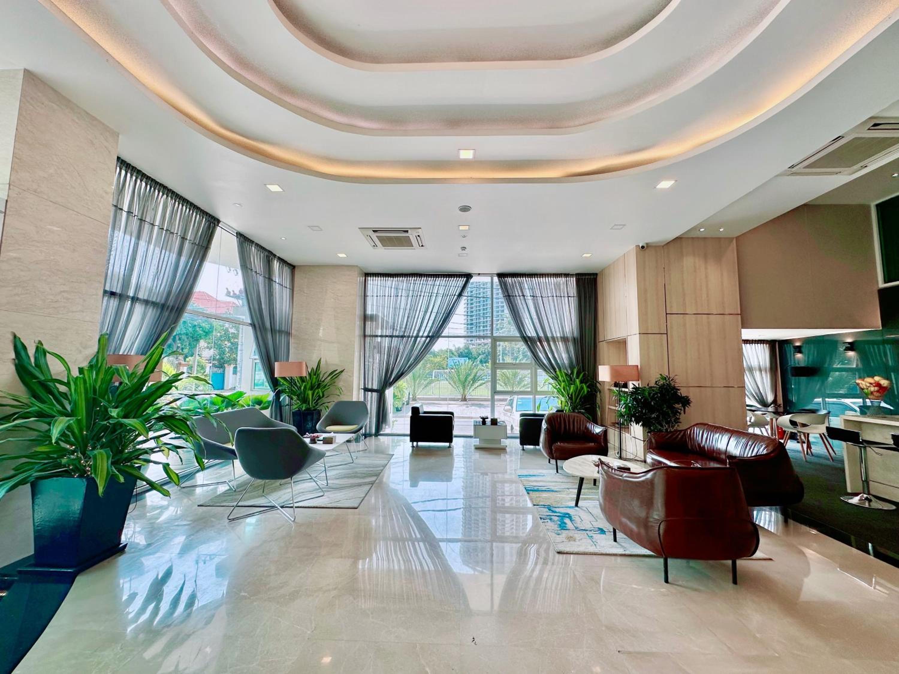 Infinity 28 Hotel and Residence