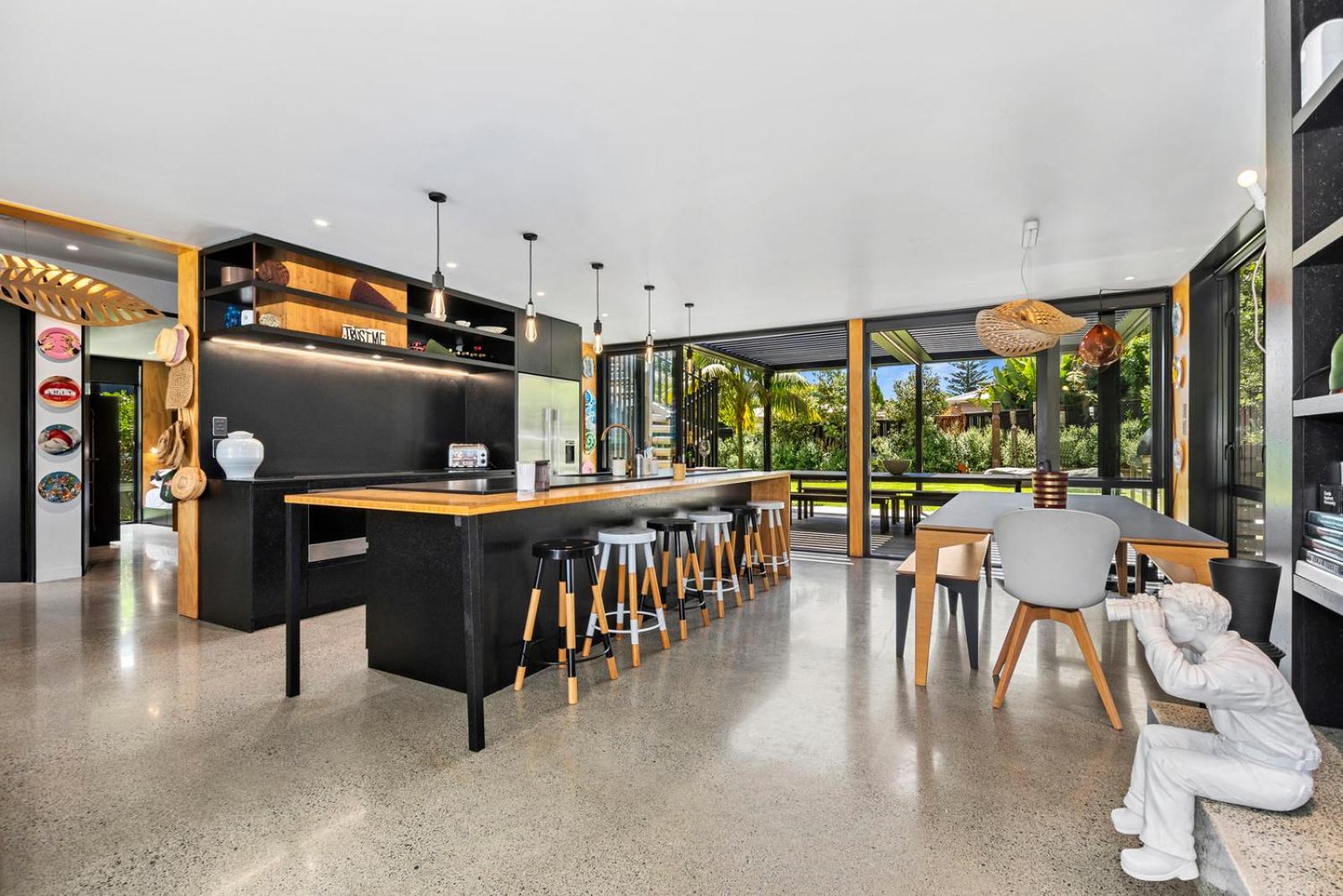 Matapouri Art Escape - Matapouri Holiday Home