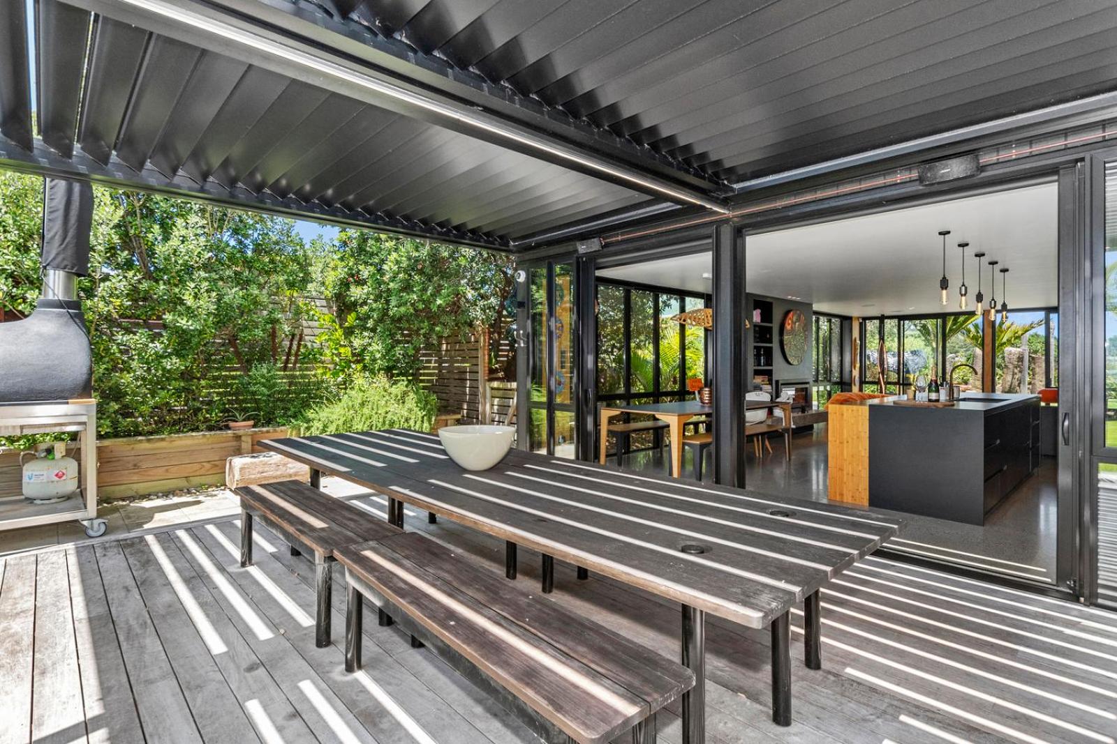 Matapouri Art Escape - Matapouri Holiday Home