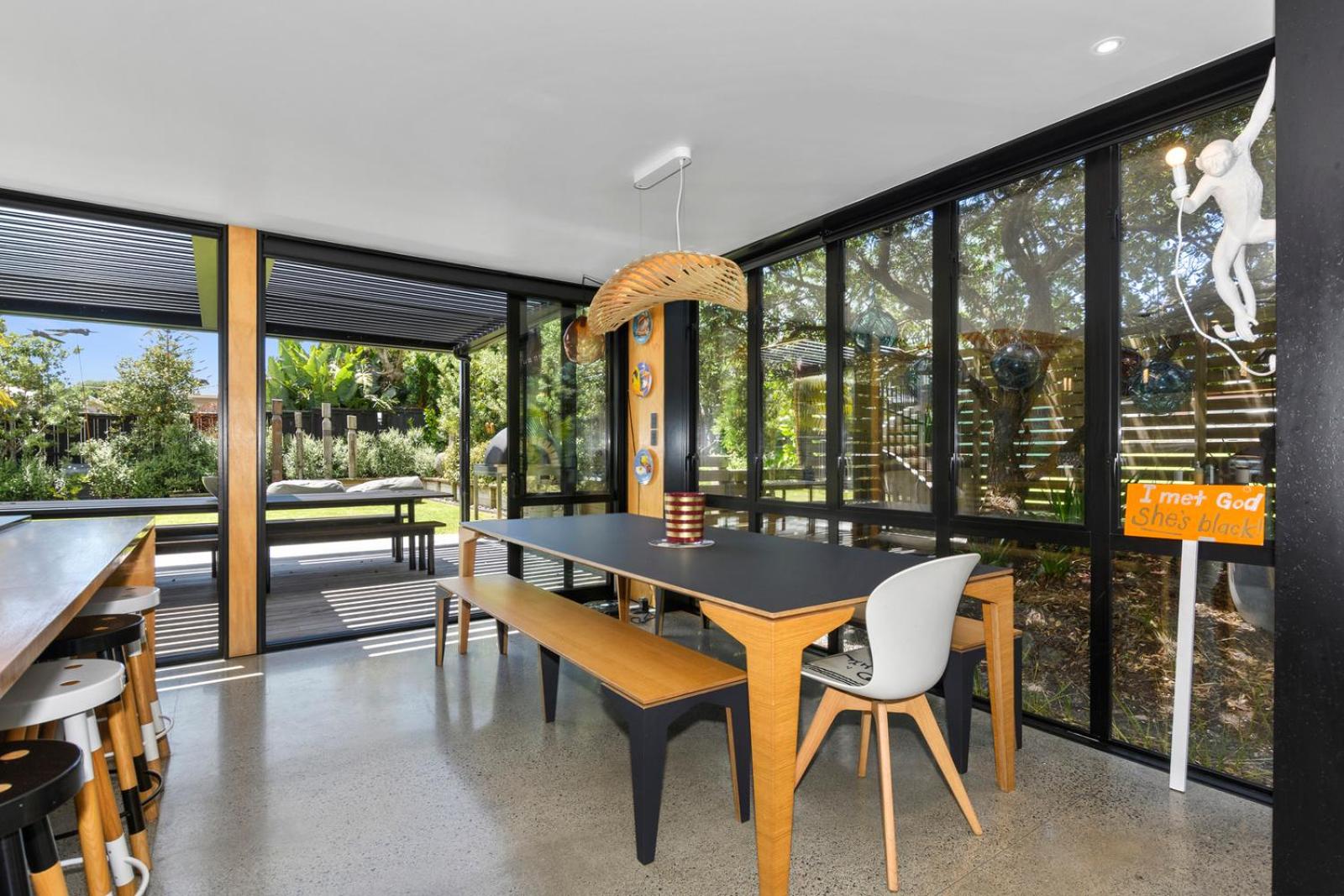 Matapouri Art Escape - Matapouri Holiday Home