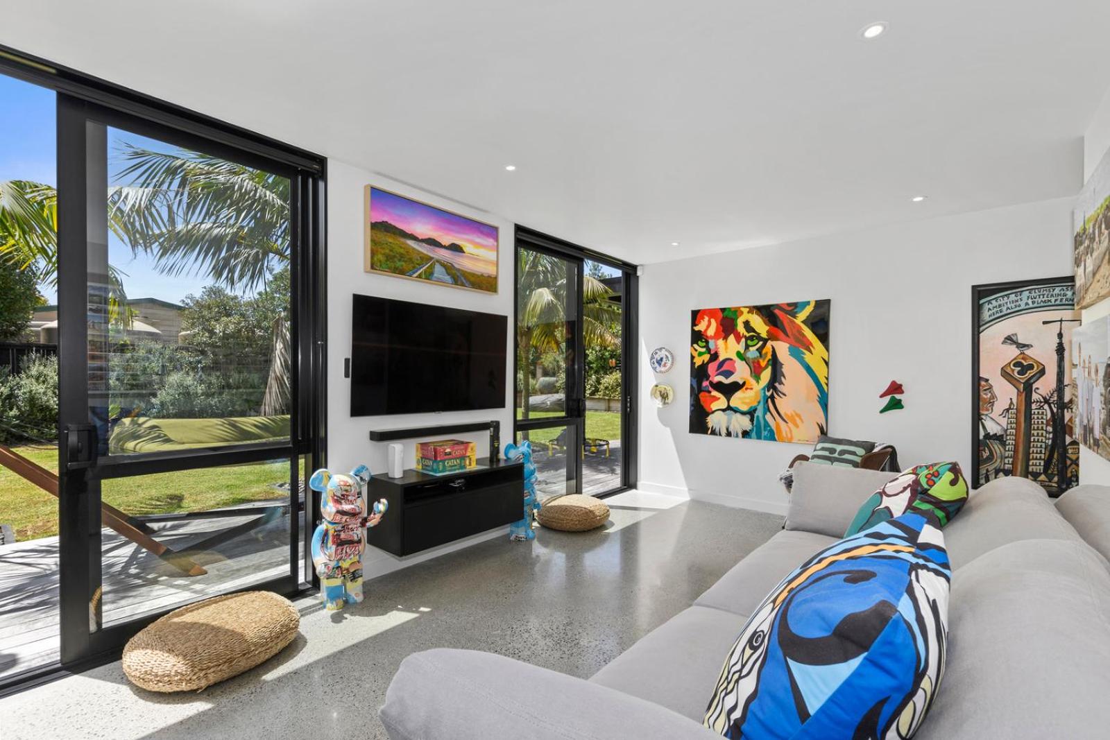 Matapouri Art Escape - Matapouri Holiday Home