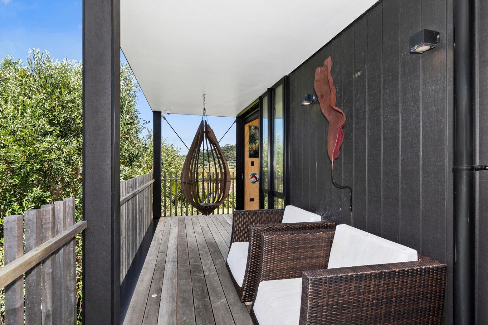 Matapouri Art Escape - Matapouri Holiday Home