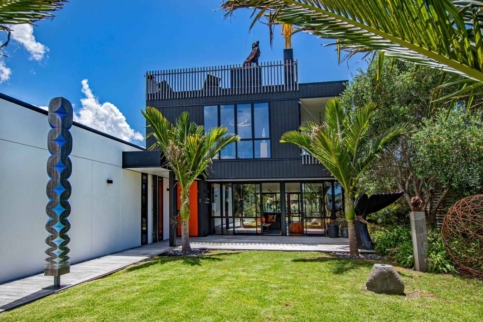 Matapouri Art Escape - Matapouri Holiday Home