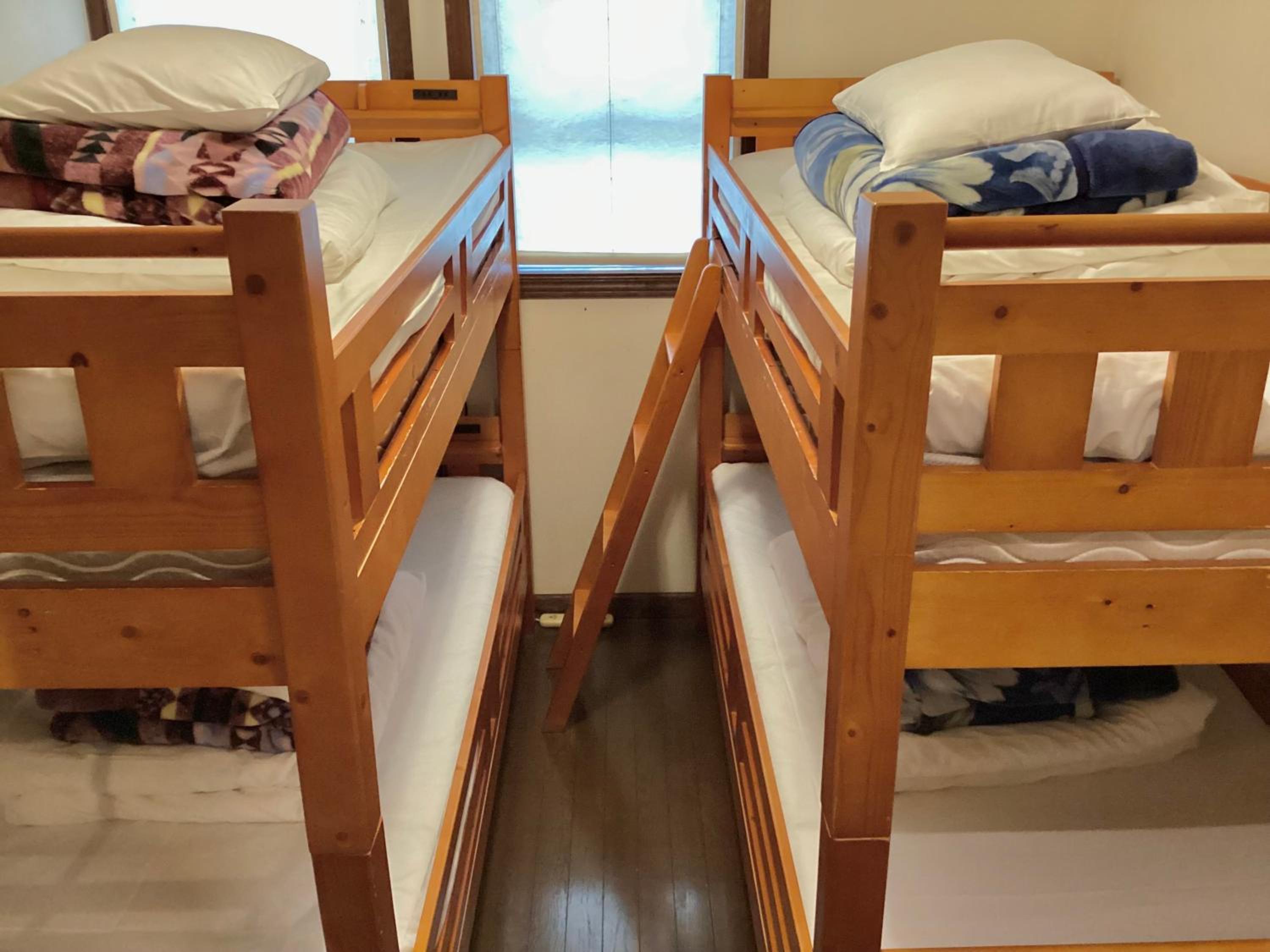 IZA Kamakura Guest House and Bar