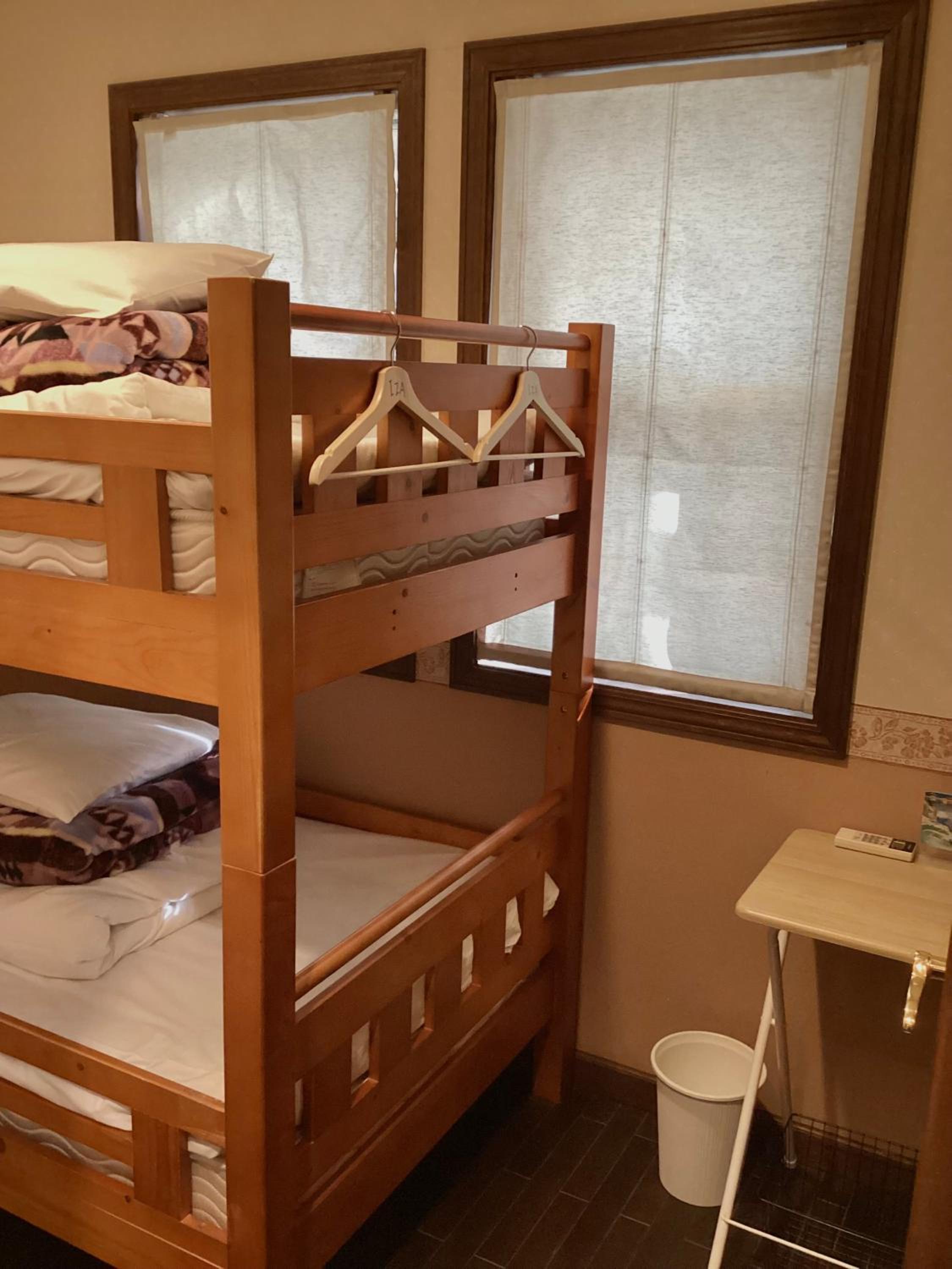 IZA Kamakura Guest House and Bar