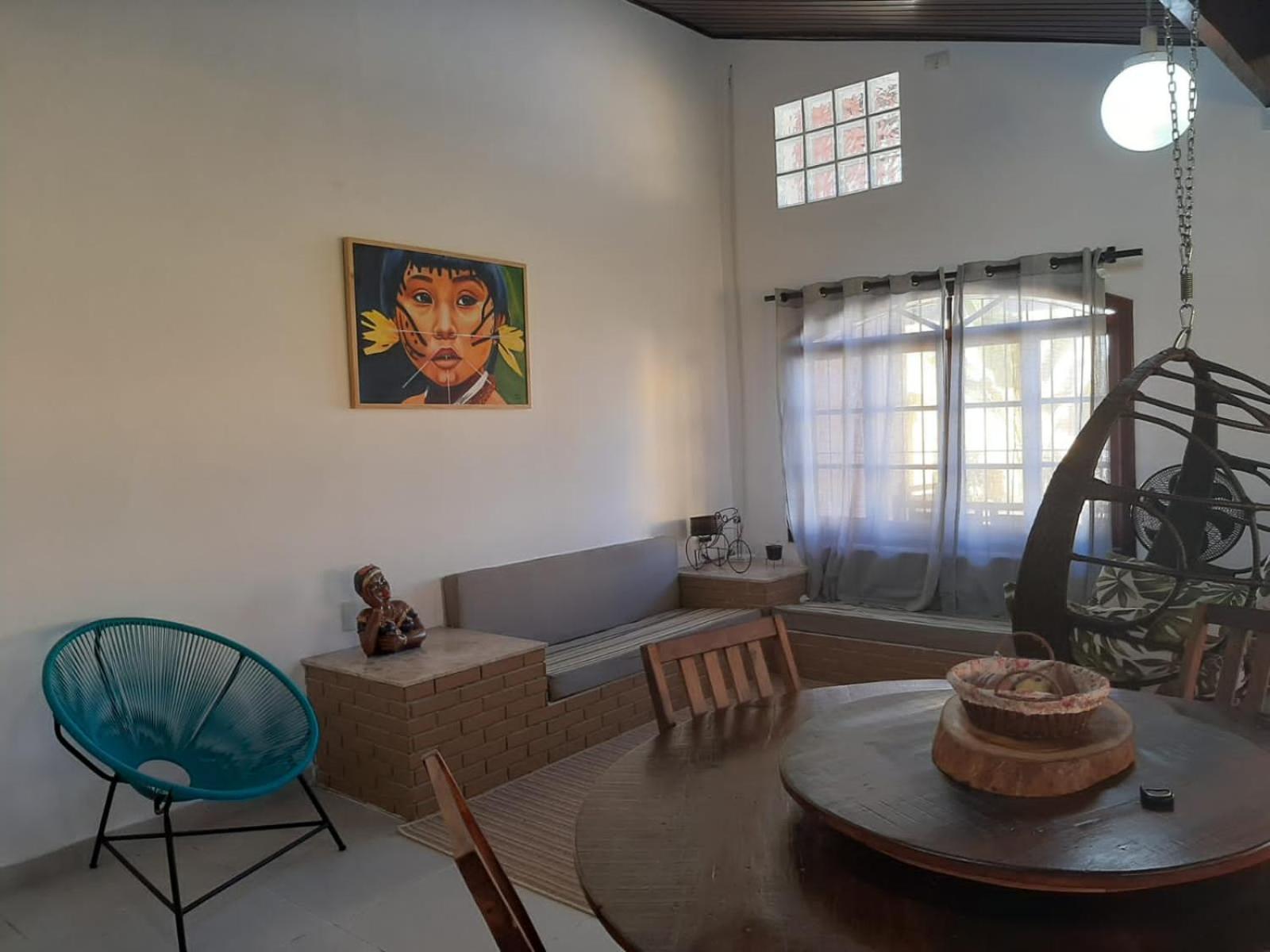 Casa grande com piscina churrasqueira e garagem Praia do Lázaro Ubatuba