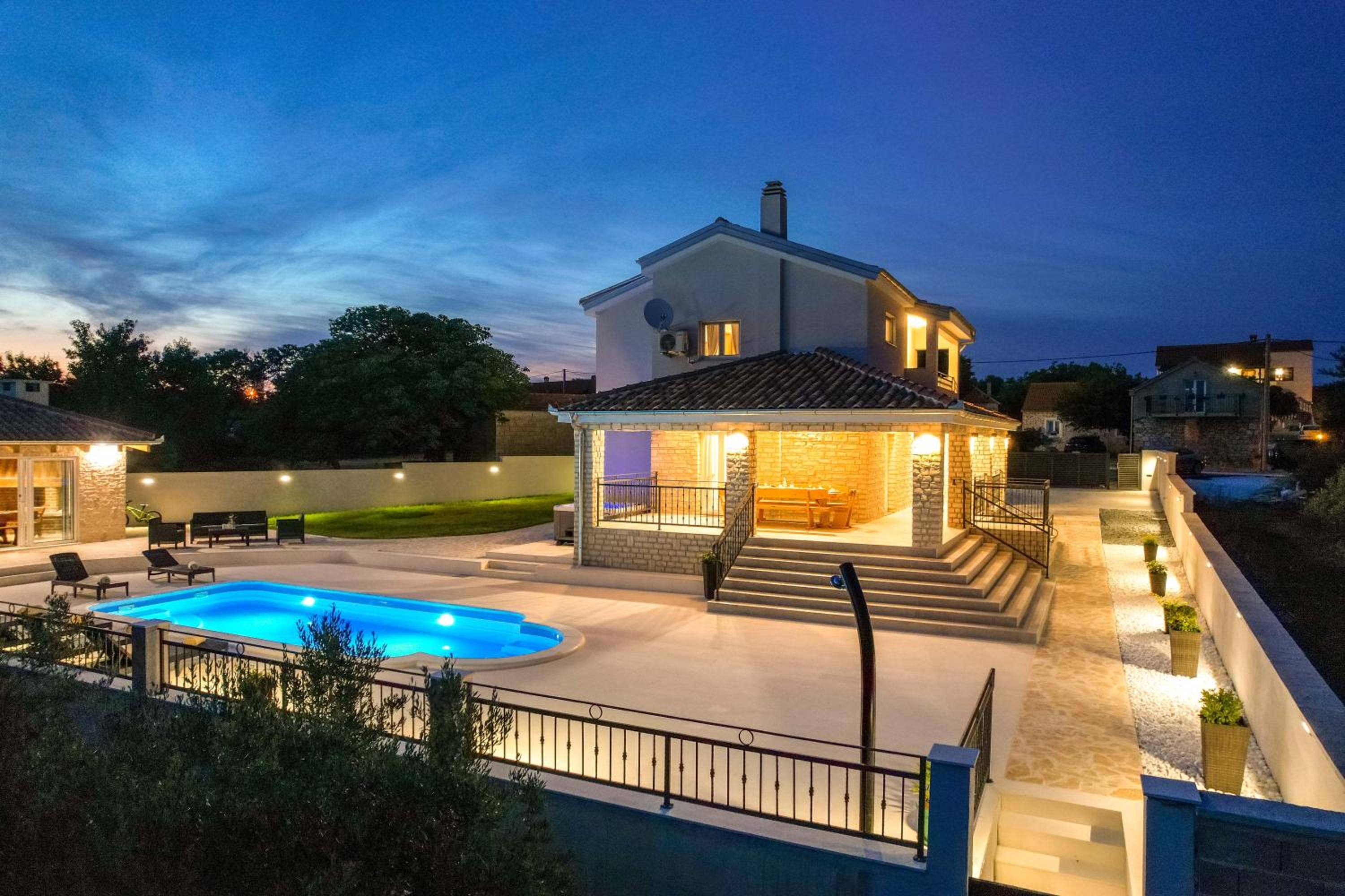 Villa Relax with sauna & jacuzzi &gym view 2