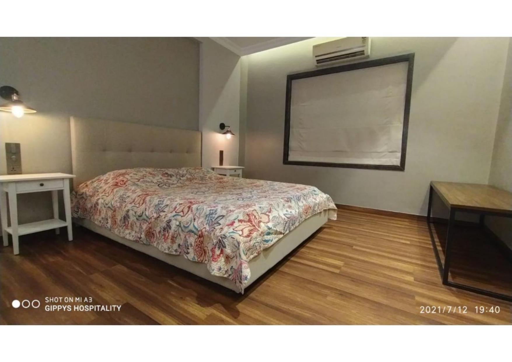 Redhomex Tulip Villa